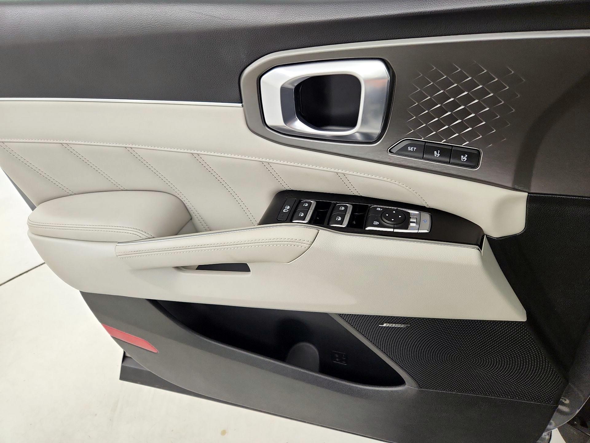 Thumbnail: 2024 Kia Sorento - 12