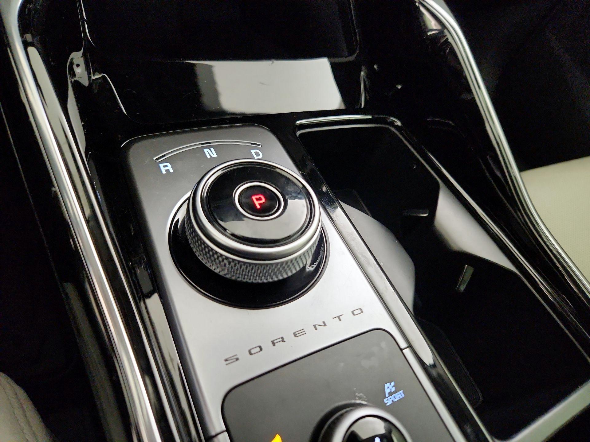 Thumbnail: 2024 Kia Sorento - 18