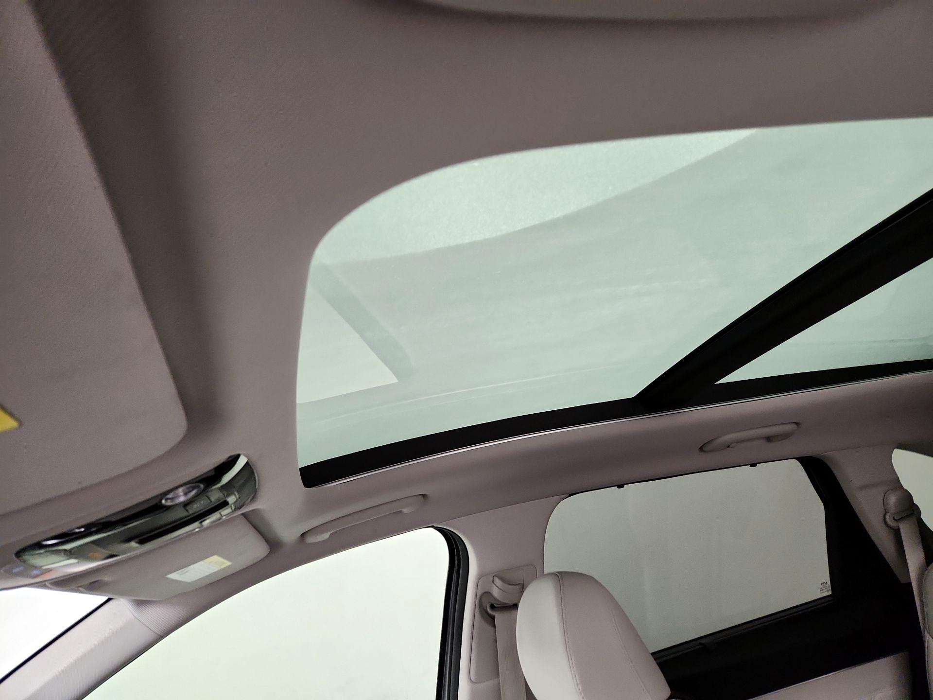 Thumbnail: 2024 Kia Sorento - 20