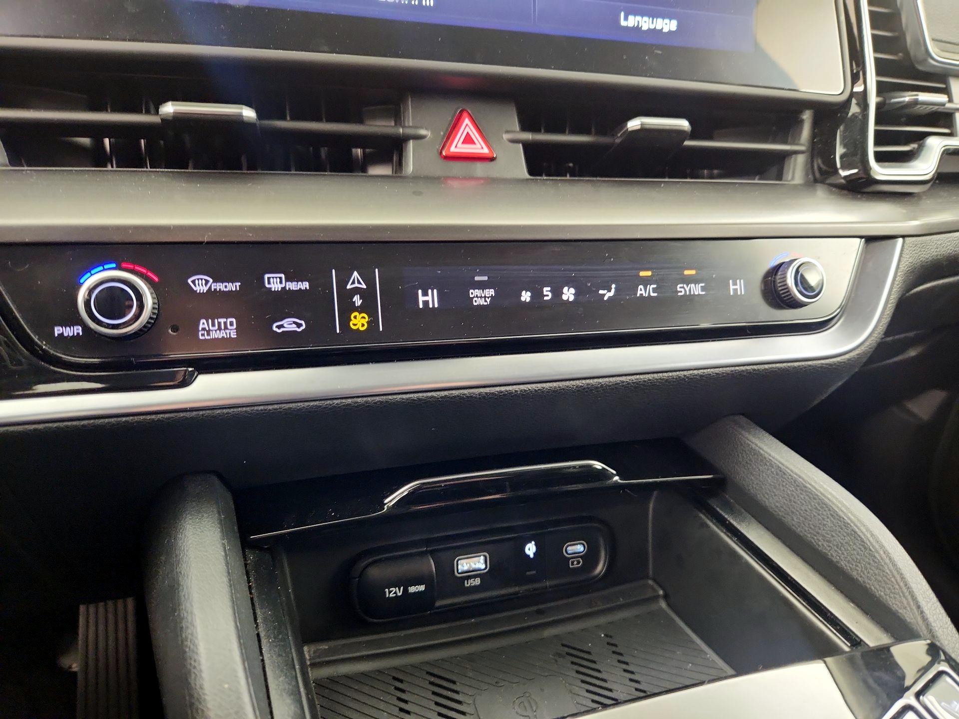 Thumbnail: 2024 Kia Sportage - 17