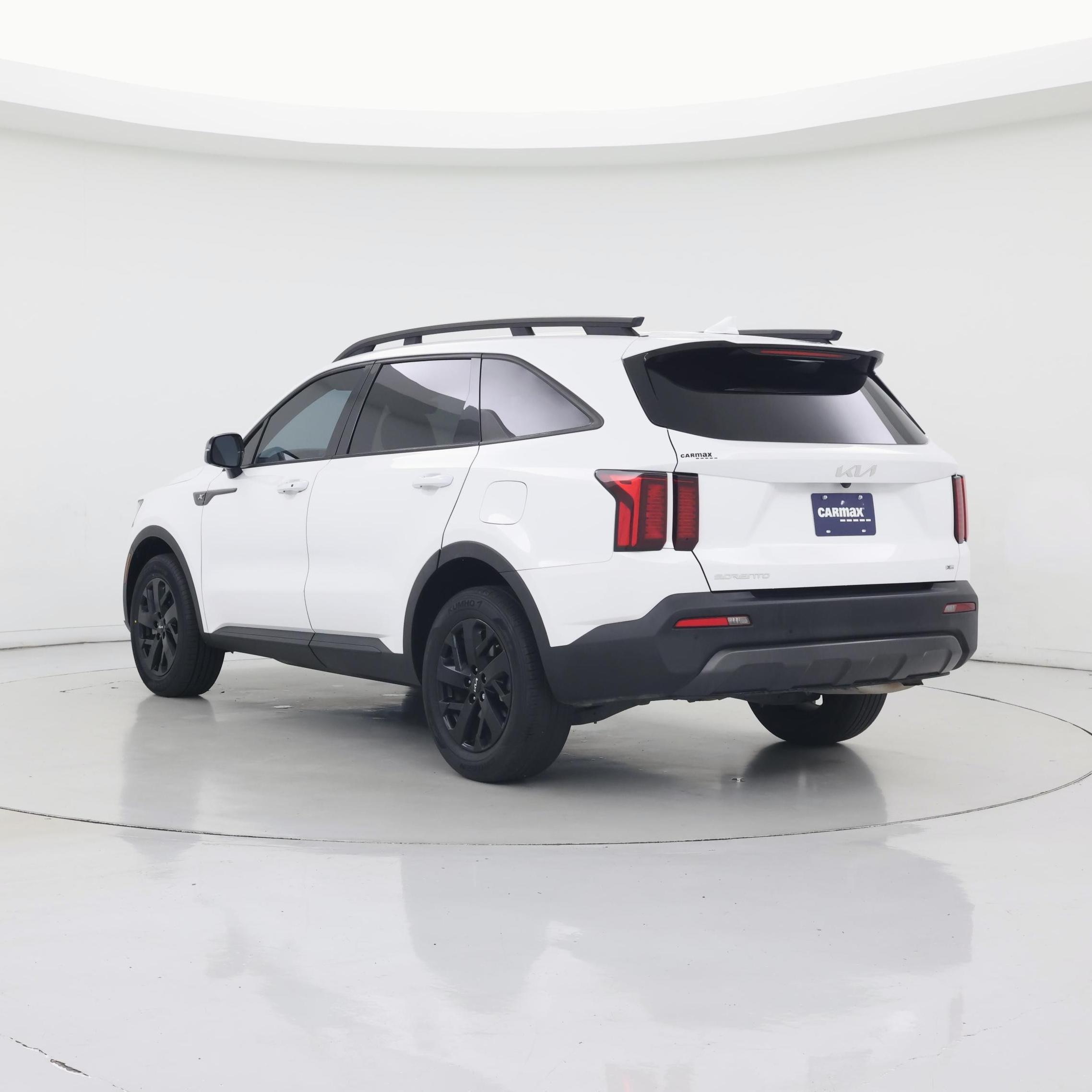 Thumbnail: 2023 Kia Sorento - 2