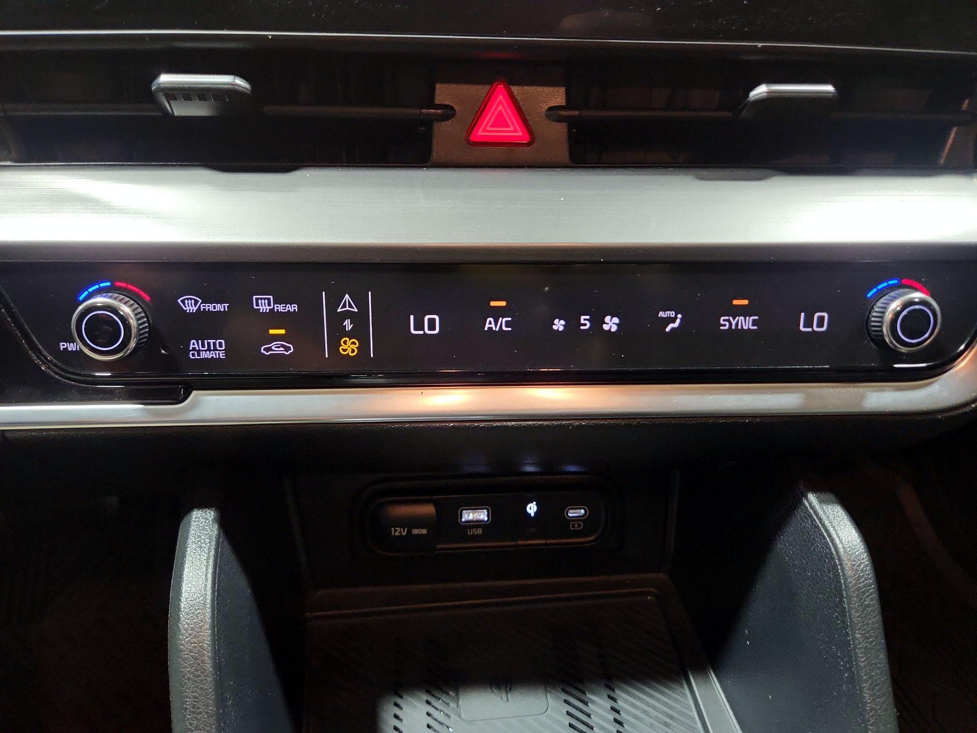 Thumbnail: 2023 Kia Sportage - 17