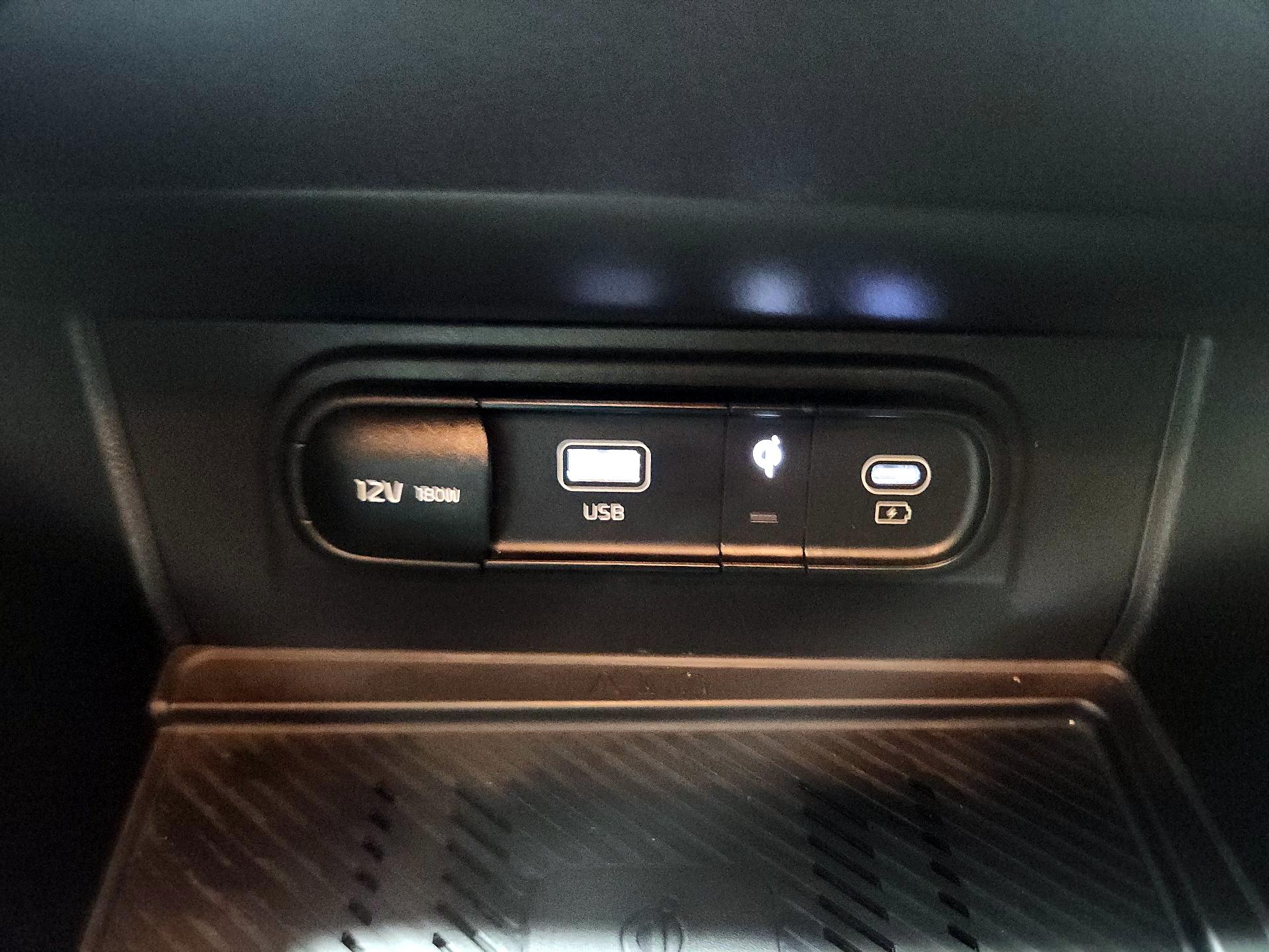 Thumbnail: 2023 Kia Sportage - 19