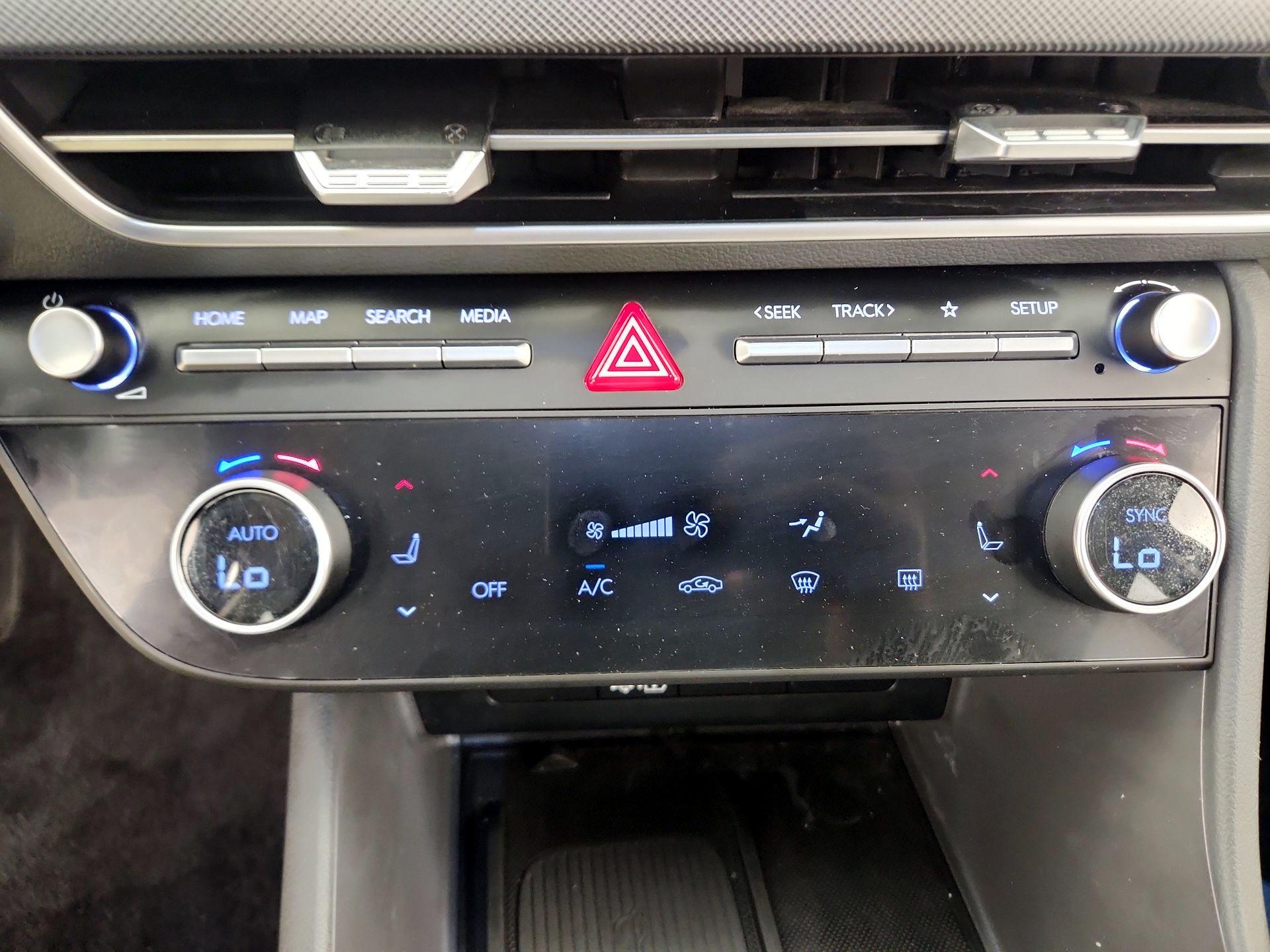 Thumbnail: 2024 Hyundai Sonata - 17