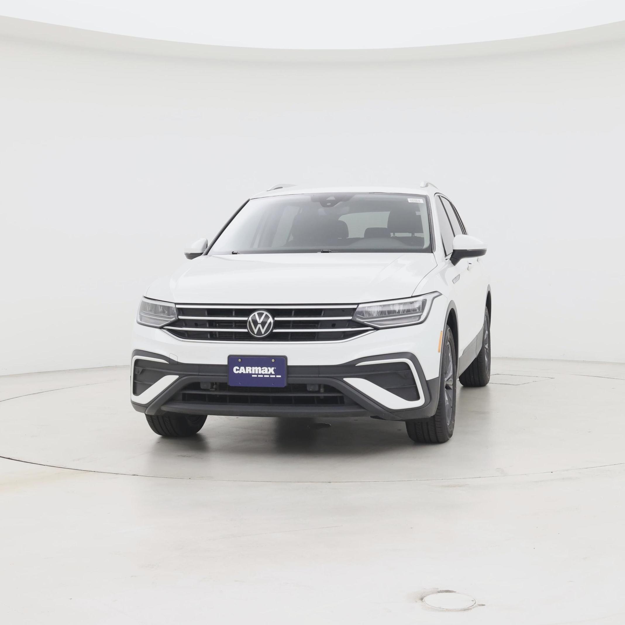 Thumbnail: 2023 Volkswagen Tiguan - 5