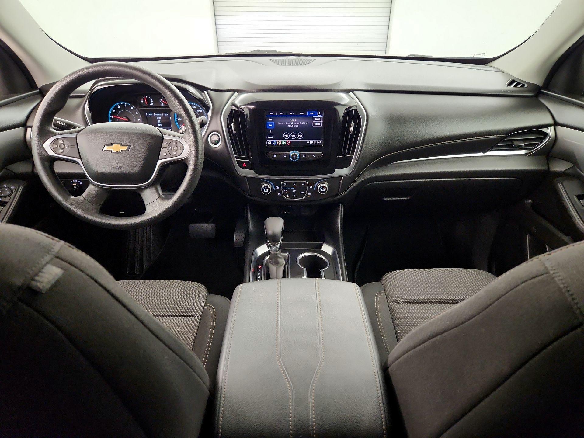 Thumbnail: 2021 Chevrolet Traverse - 9