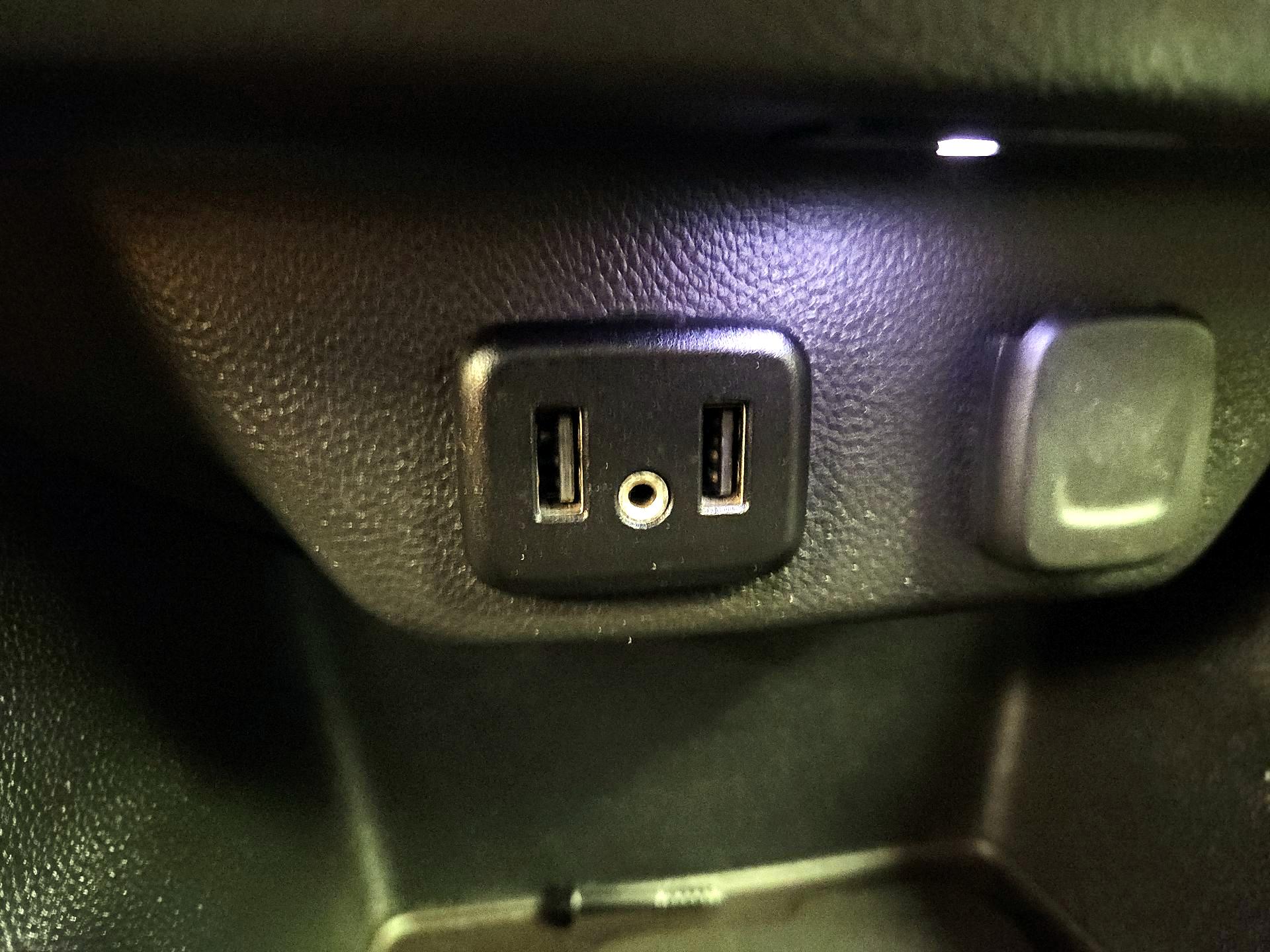 Thumbnail: 2021 Chevrolet Traverse - 18