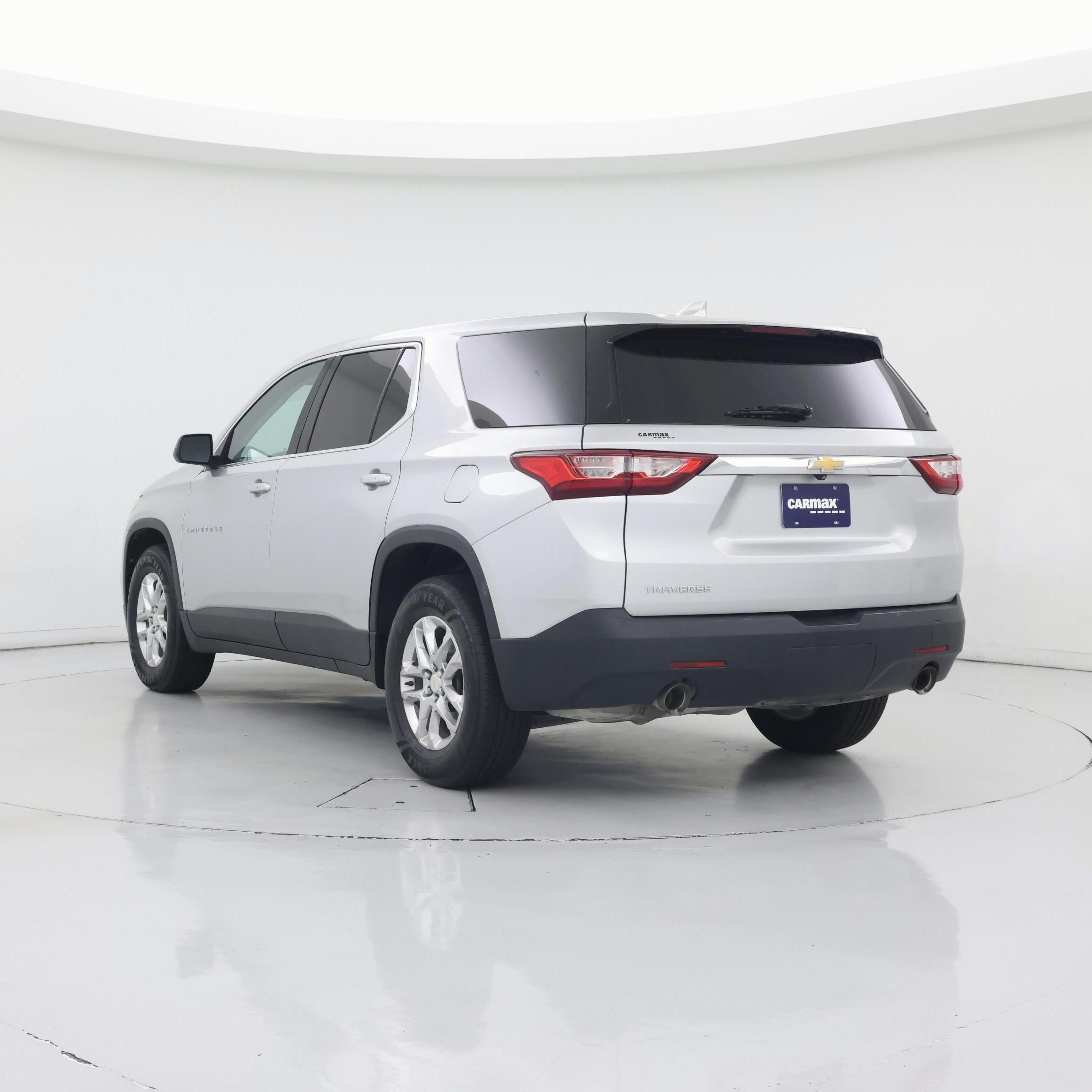 Thumbnail: 2021 Chevrolet Traverse - 2