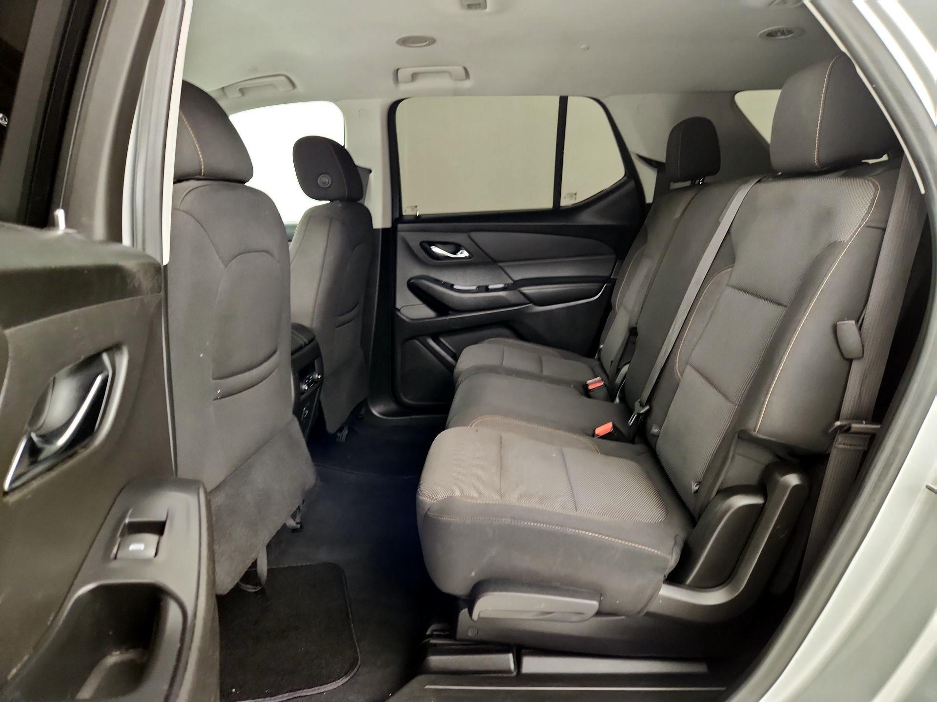 Thumbnail: 2021 Chevrolet Traverse - 19