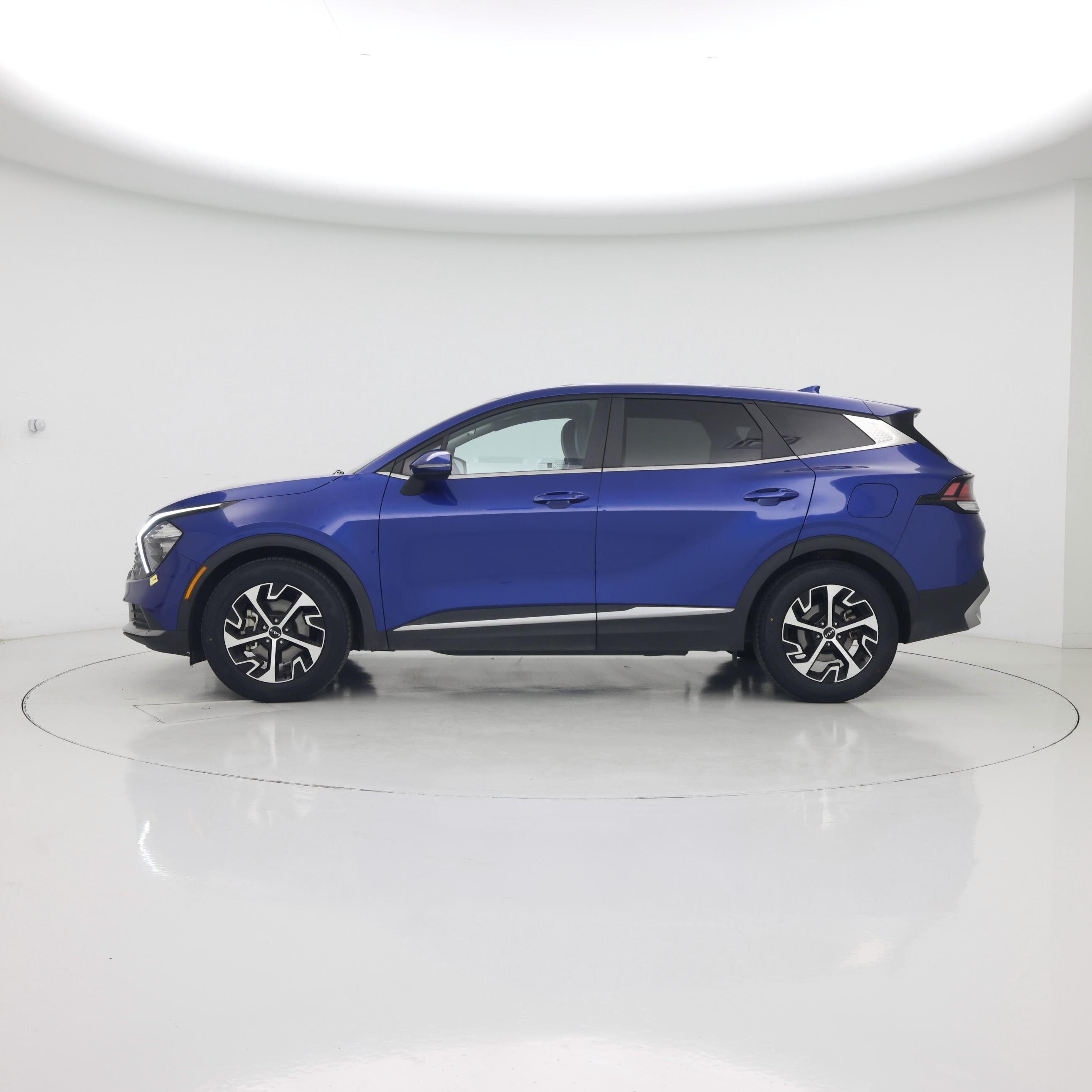 Thumbnail: 2023 Kia Sportage - 3