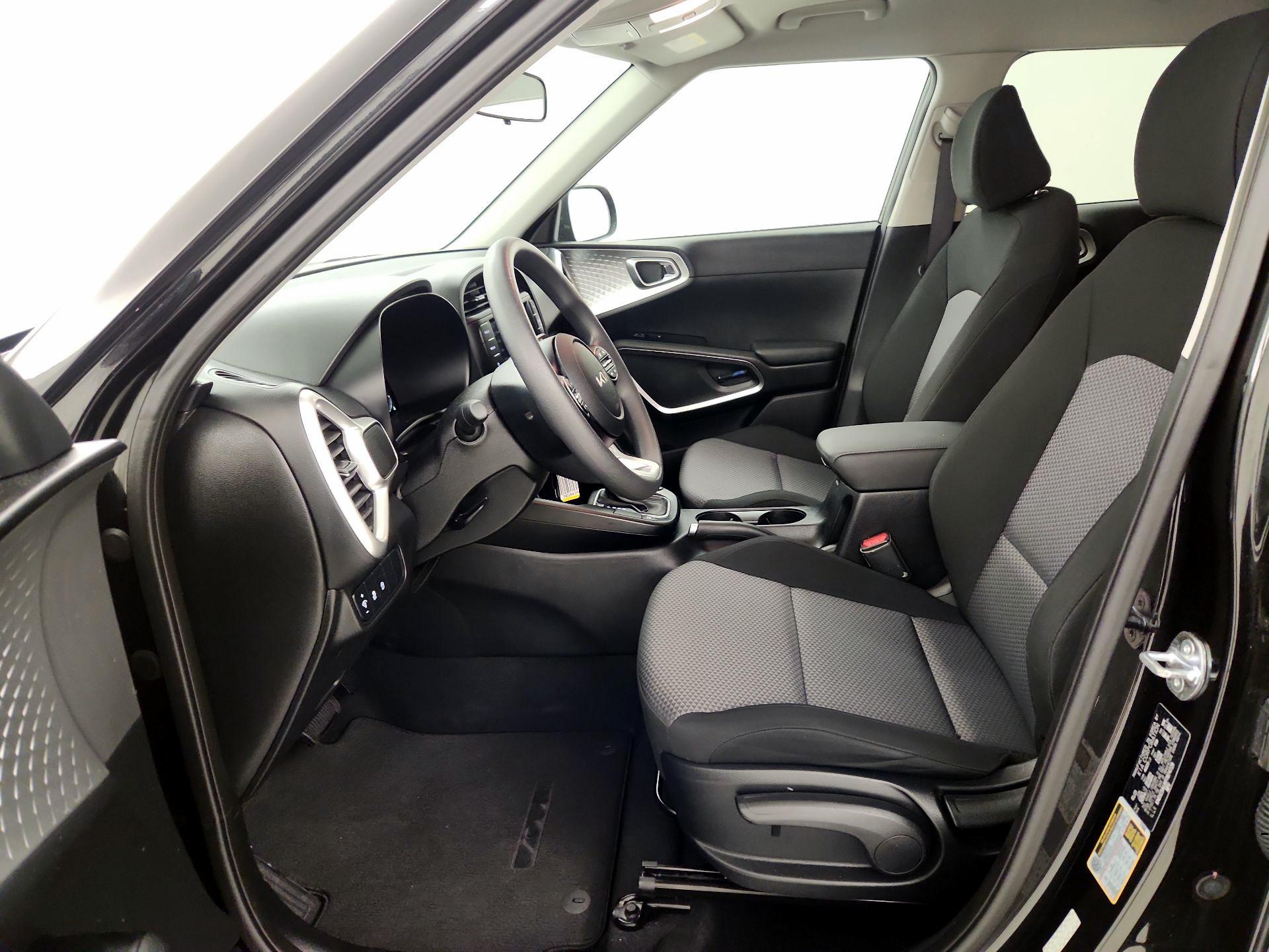 Thumbnail: 2023 Kia Soul - 11