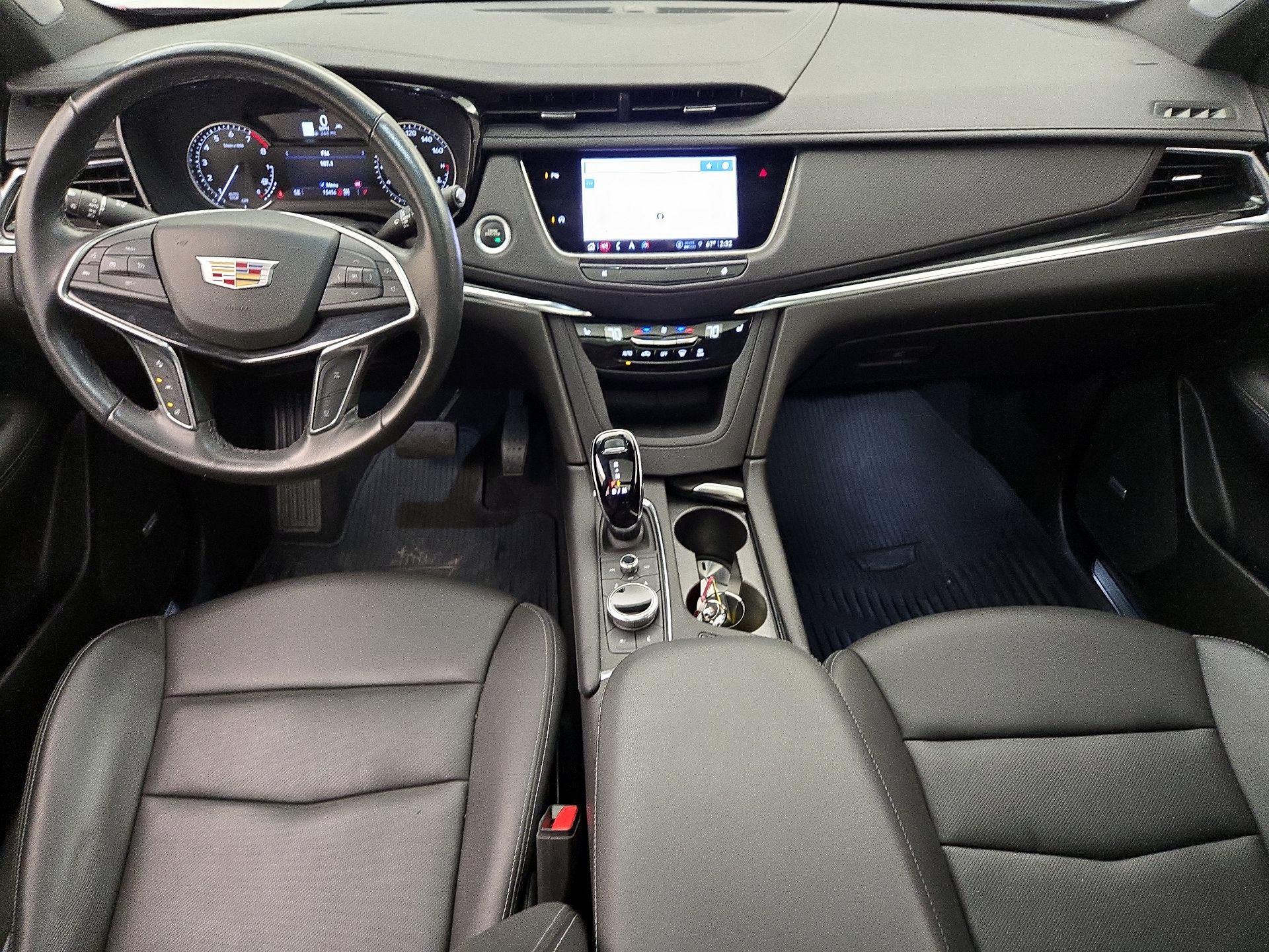 Thumbnail: 2023 Cadillac XT5 - 9