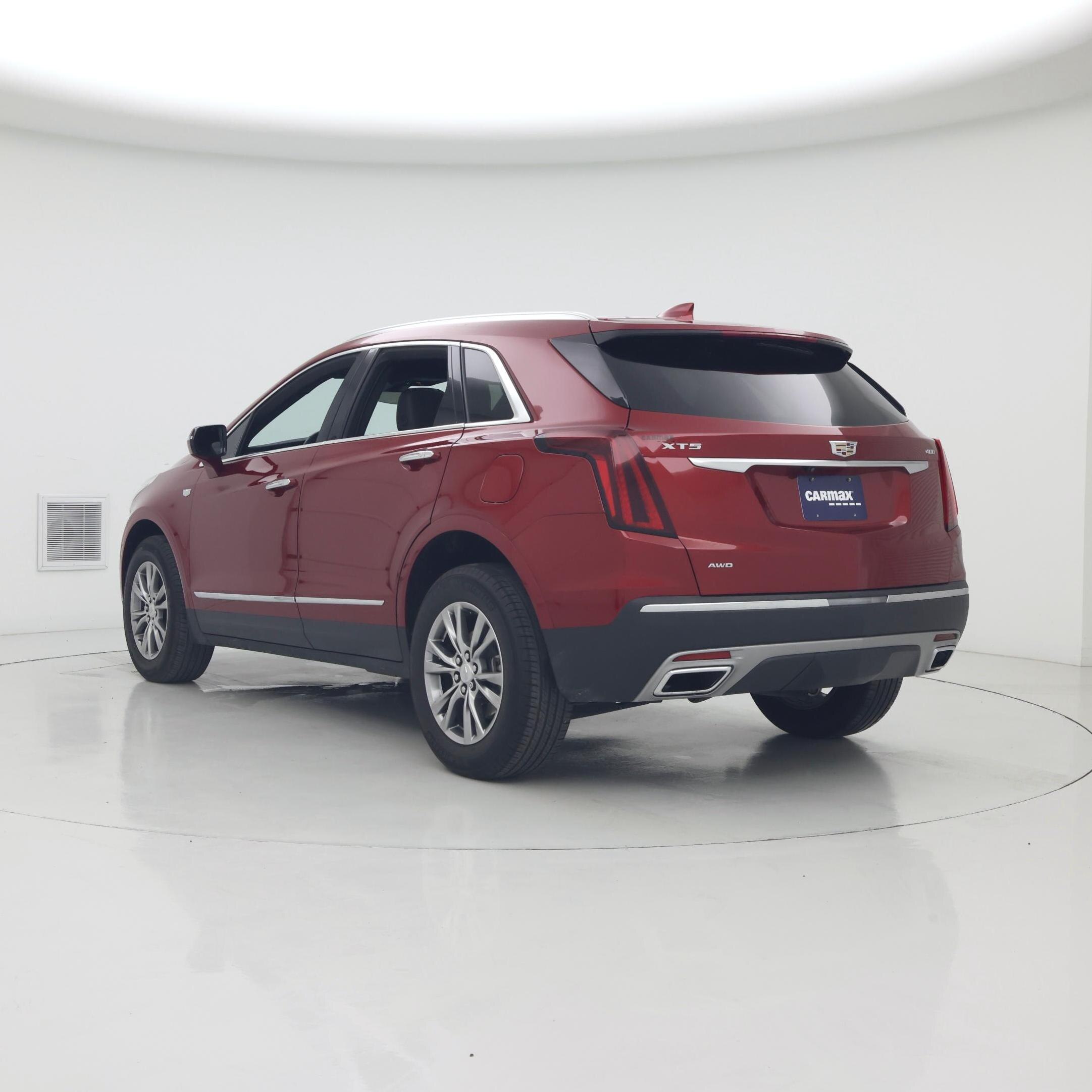 Thumbnail: 2023 Cadillac XT5 - 2