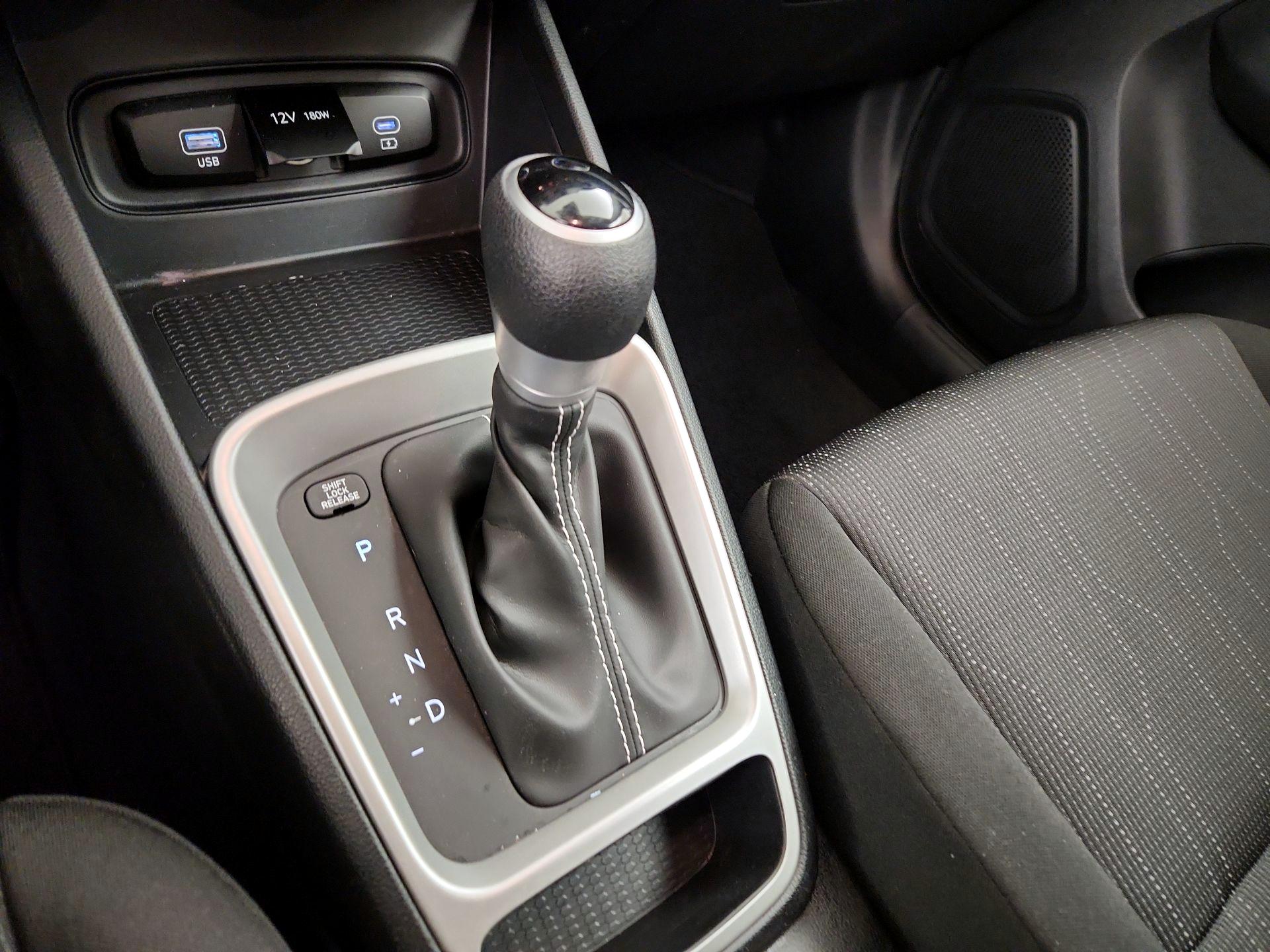 Thumbnail: 2025 Hyundai Venue - 17