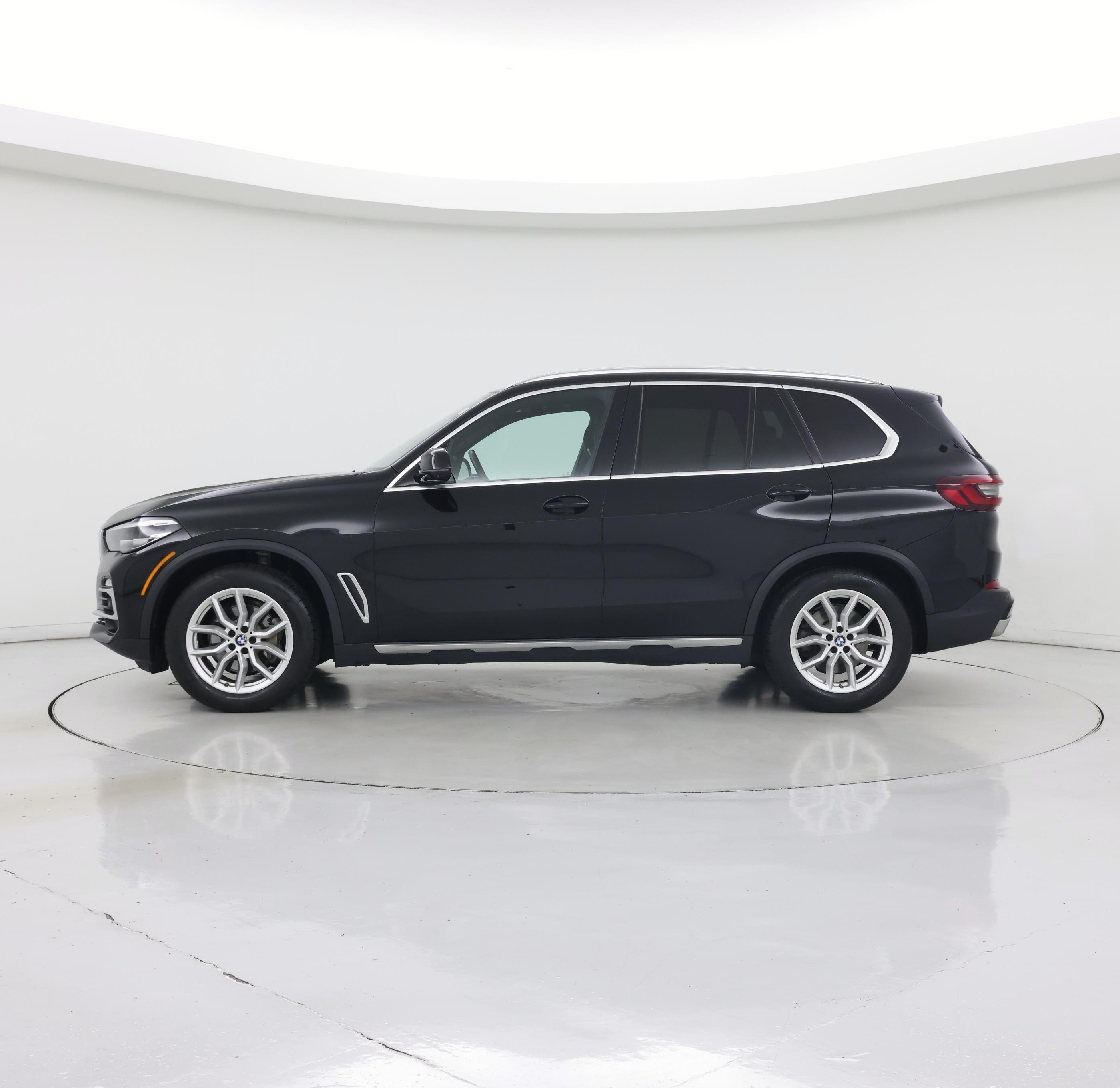 Thumbnail: 2021 BMW X5 - 3
