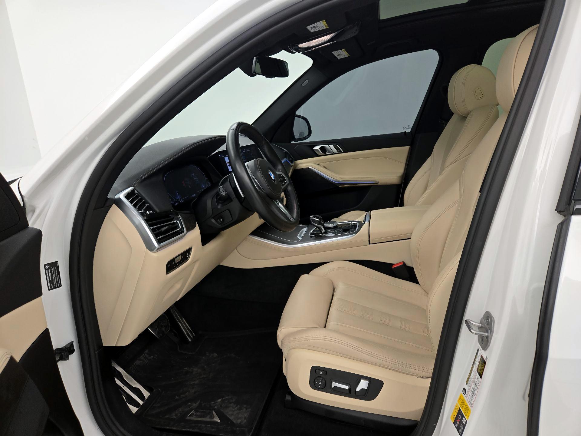 Thumbnail: 2021 BMW X5 - 11