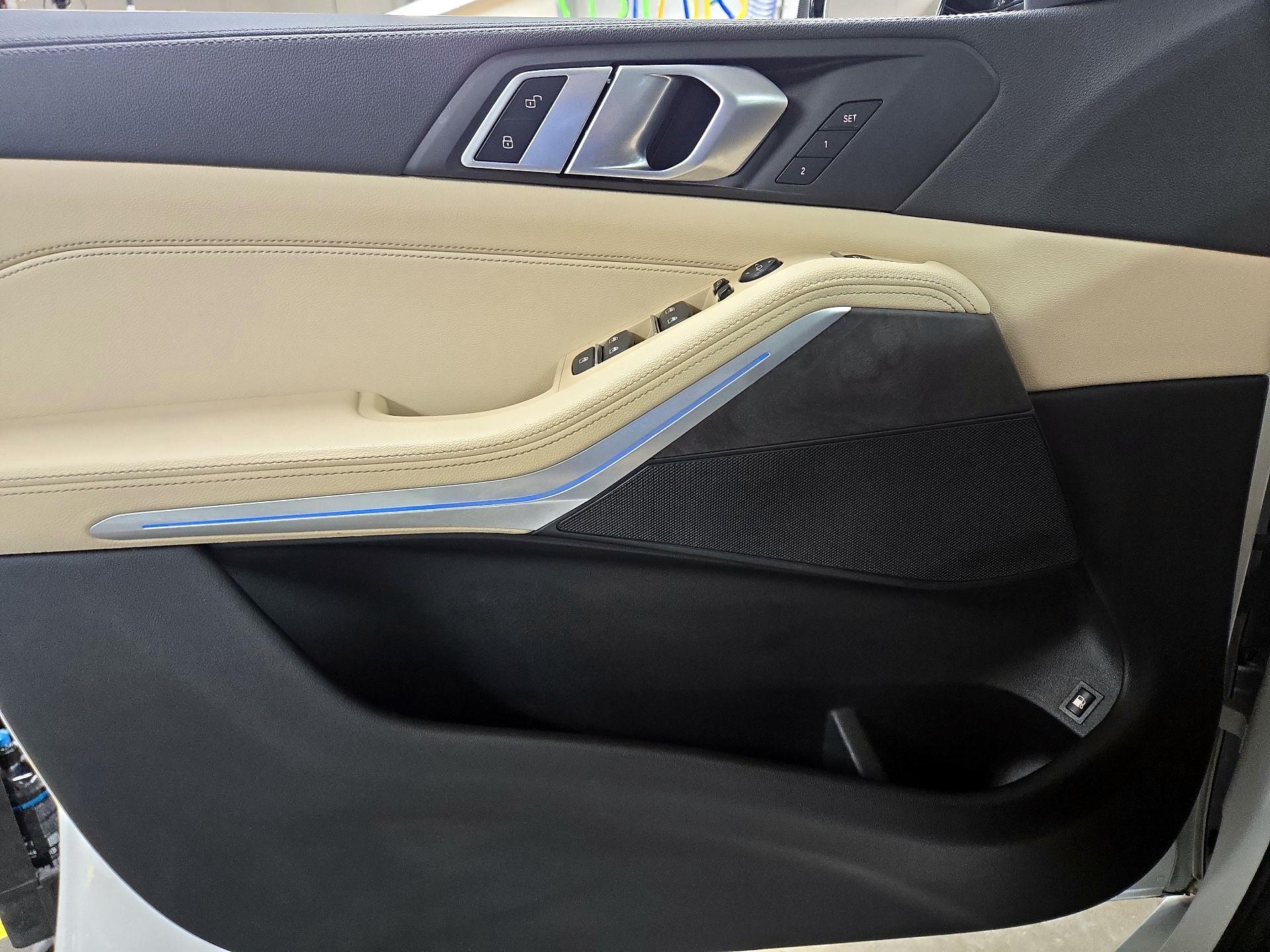 Thumbnail: 2021 BMW X5 - 12