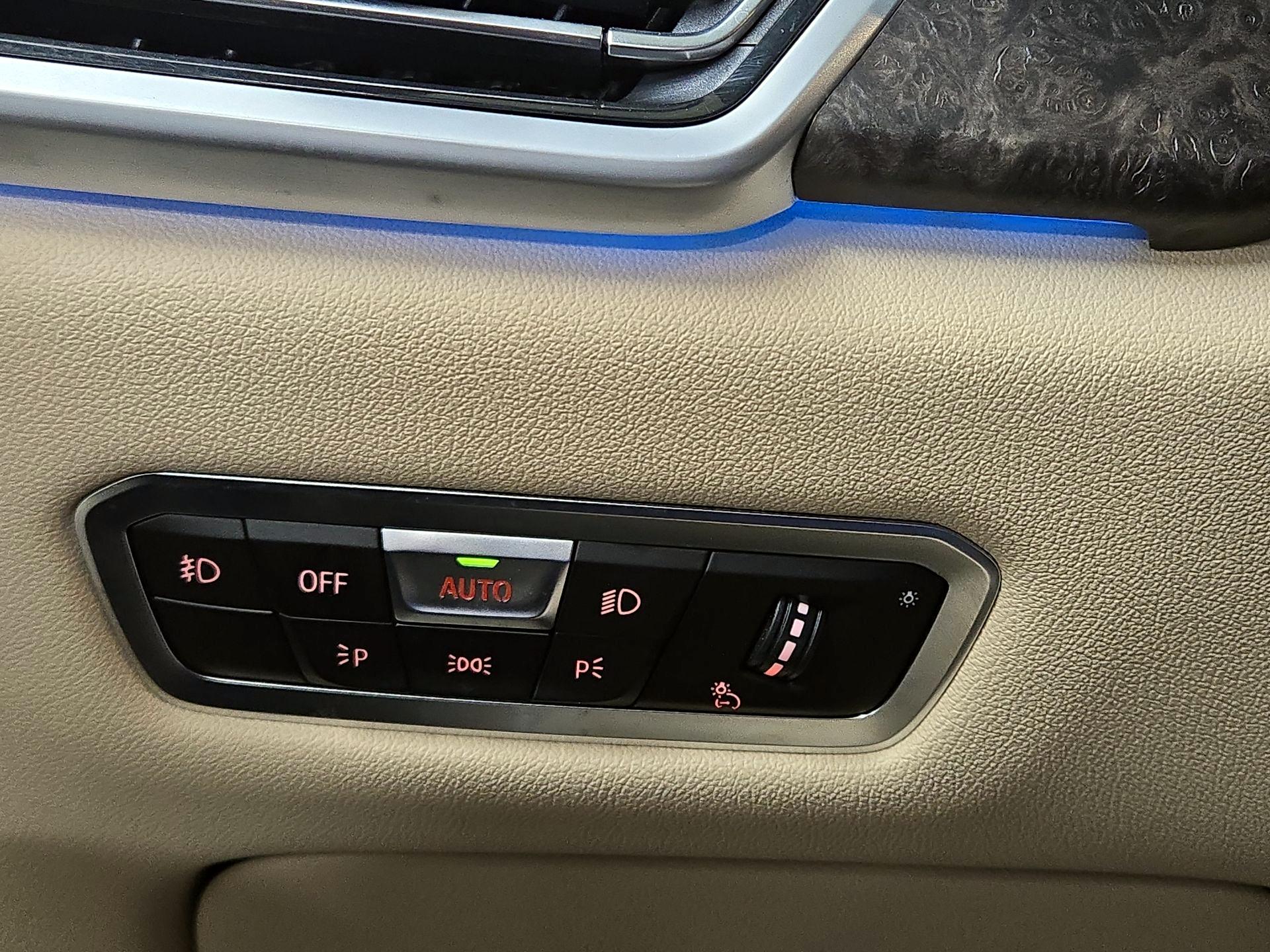 Thumbnail: 2021 BMW X5 - 13