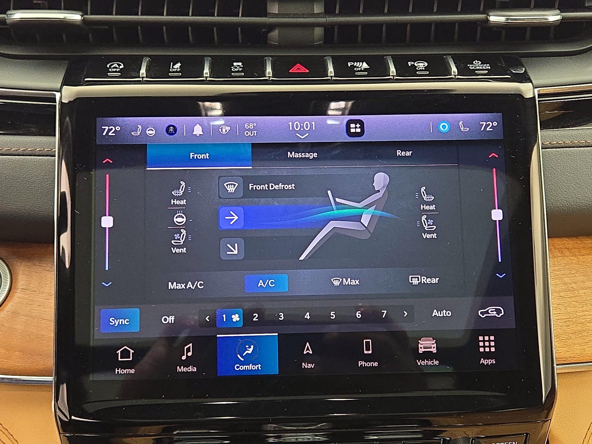 Thumbnail: 2024 Jeep Grand Cherokee - 17