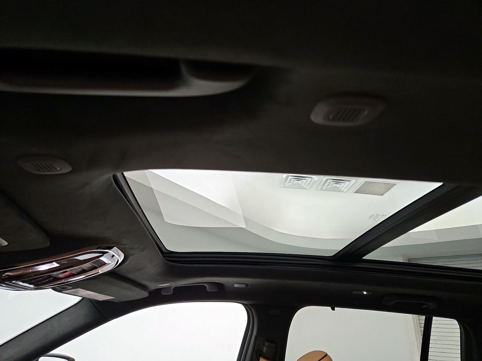 Thumbnail: 2024 Jeep Grand Cherokee - 20