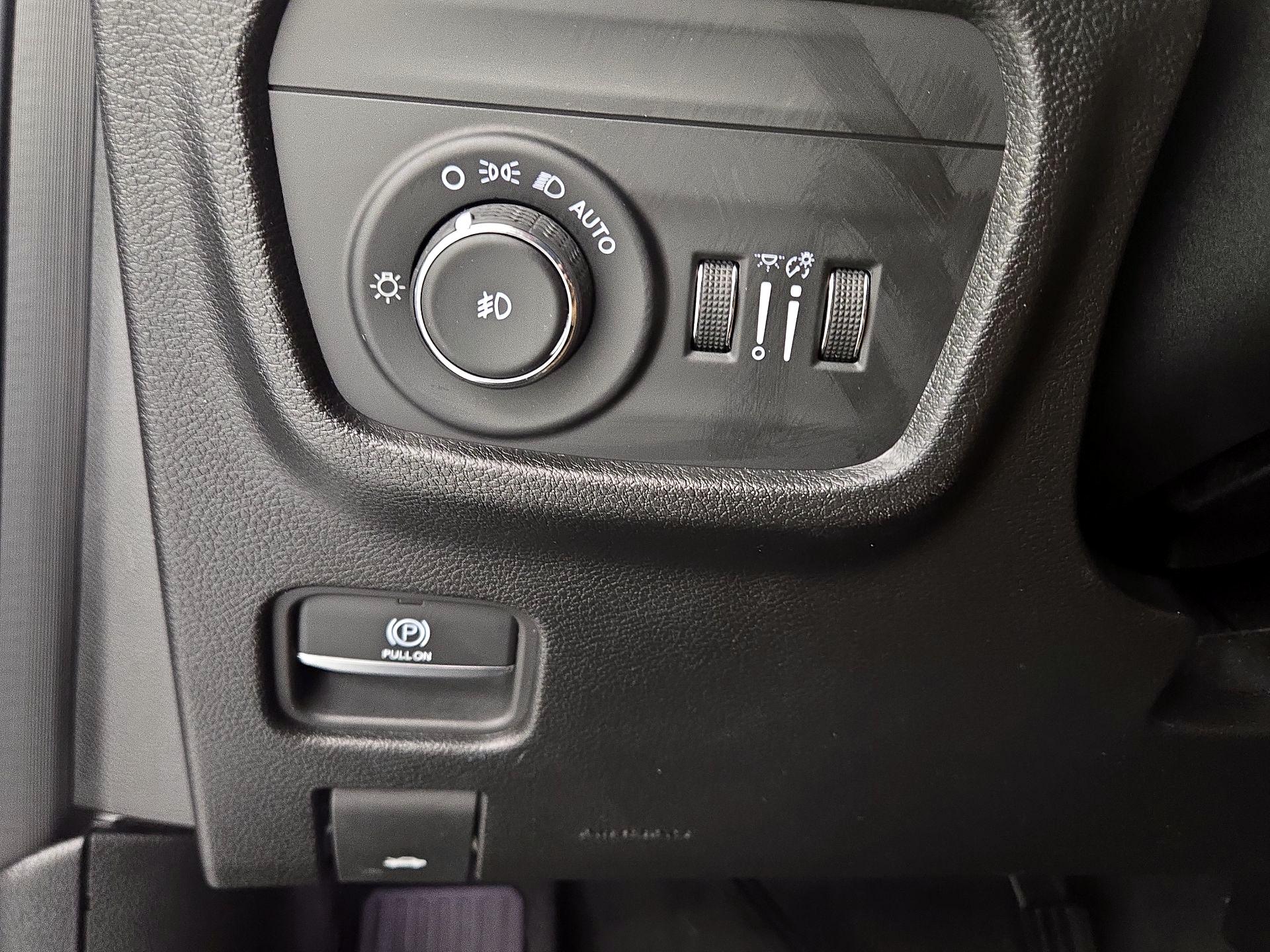 Thumbnail: 2023 Jeep Grand Cherokee - 13