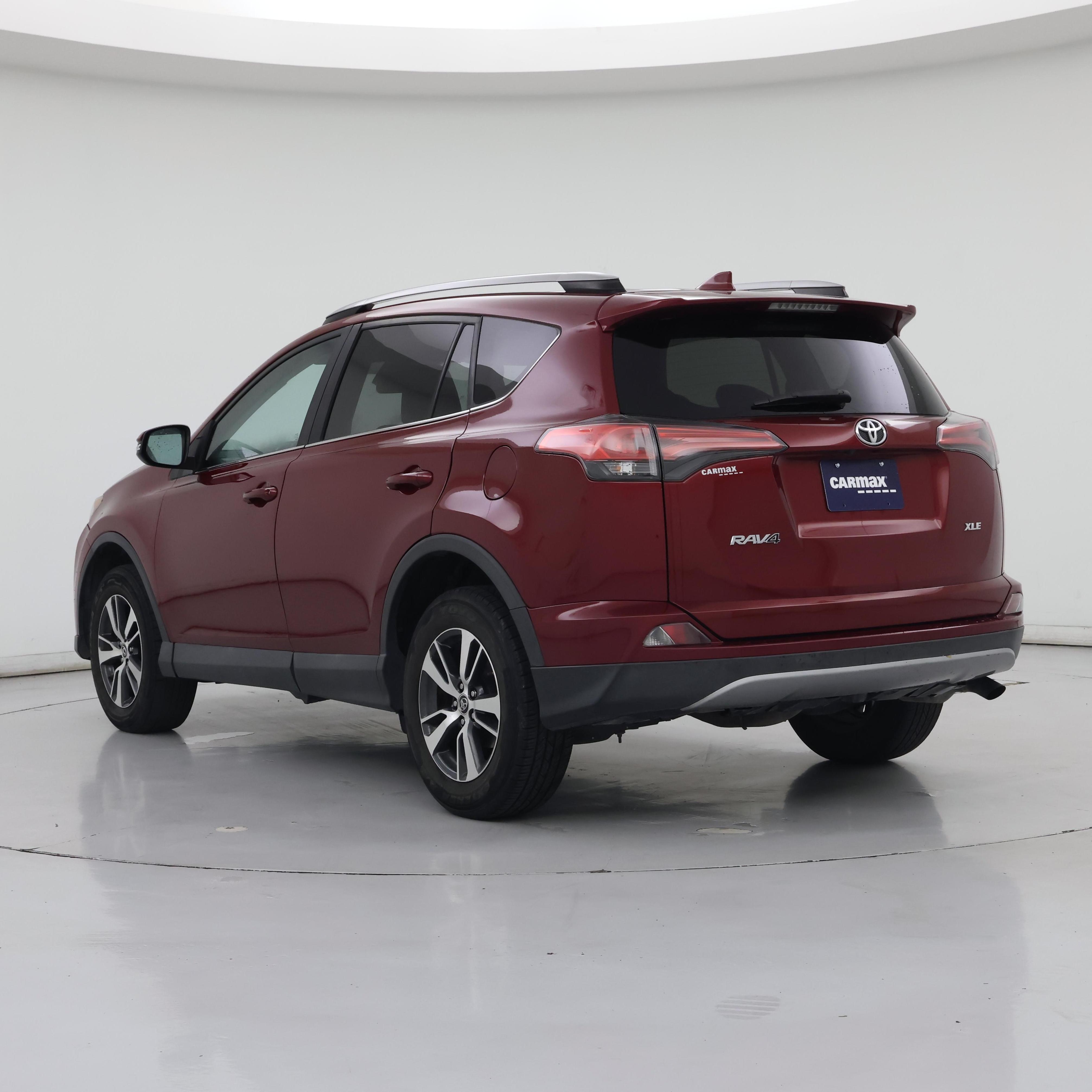 Thumbnail: 2018 Toyota RAV4 - 2