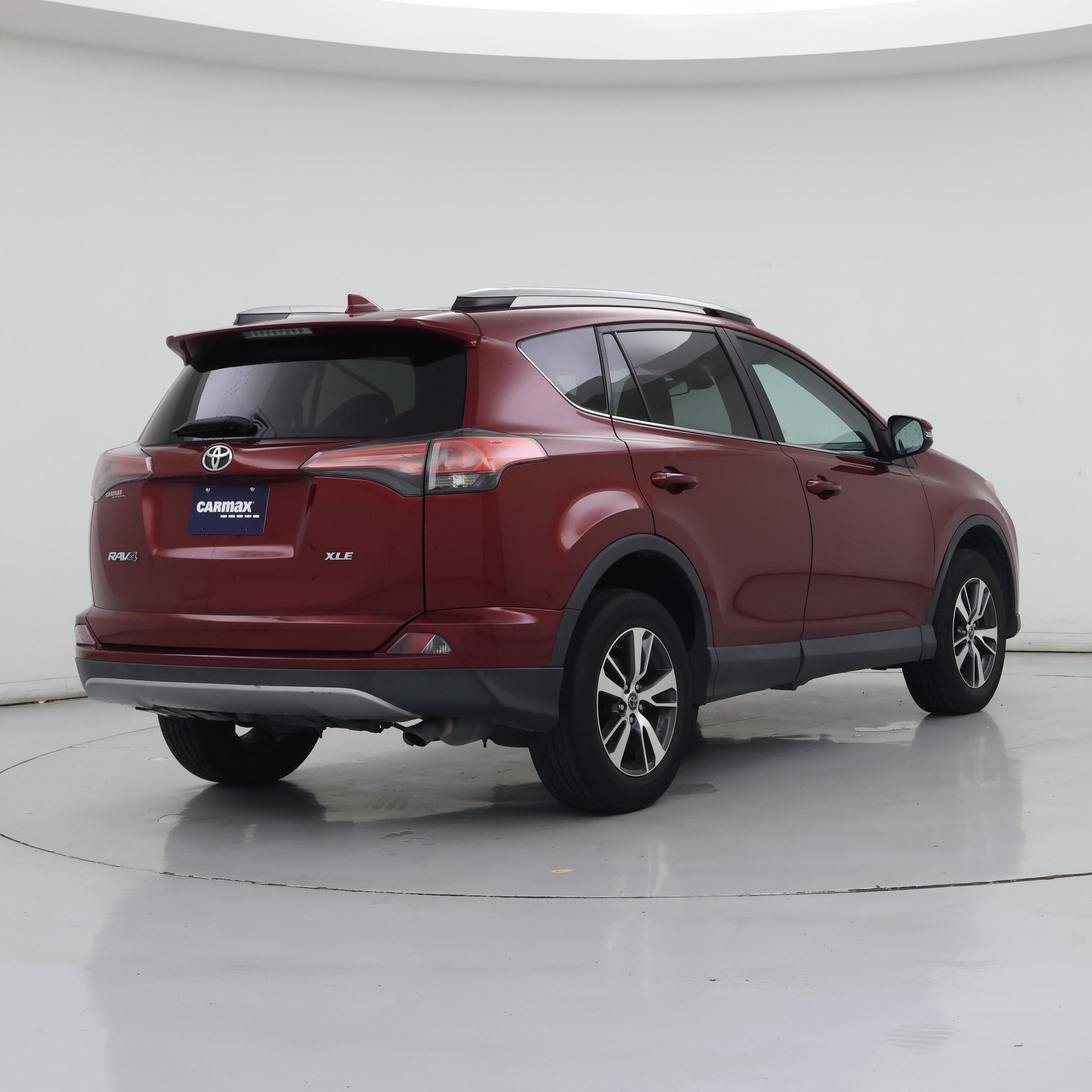 Thumbnail: 2018 Toyota RAV4 - 8