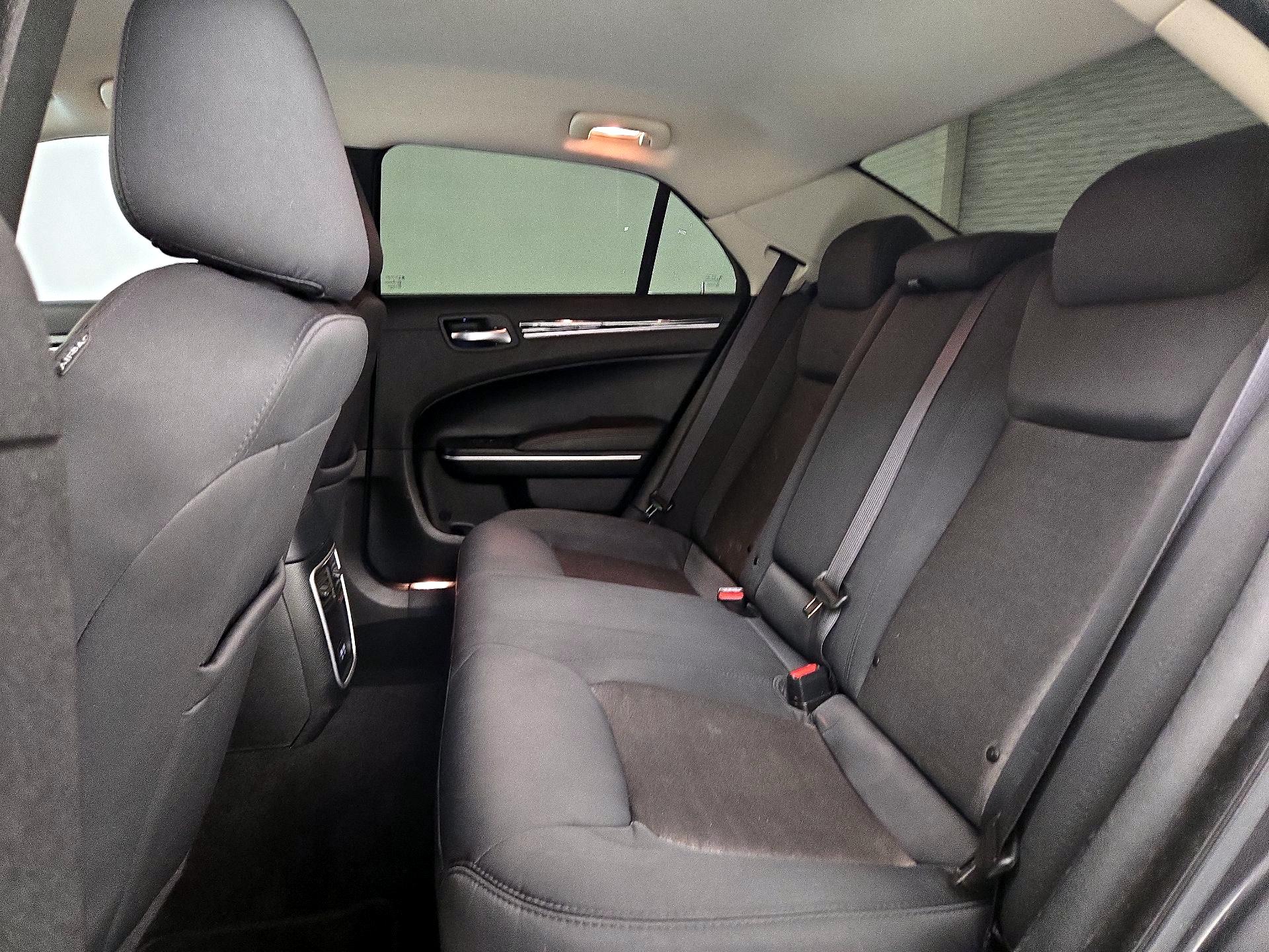 Thumbnail: 2023 Chrysler 300 - 19