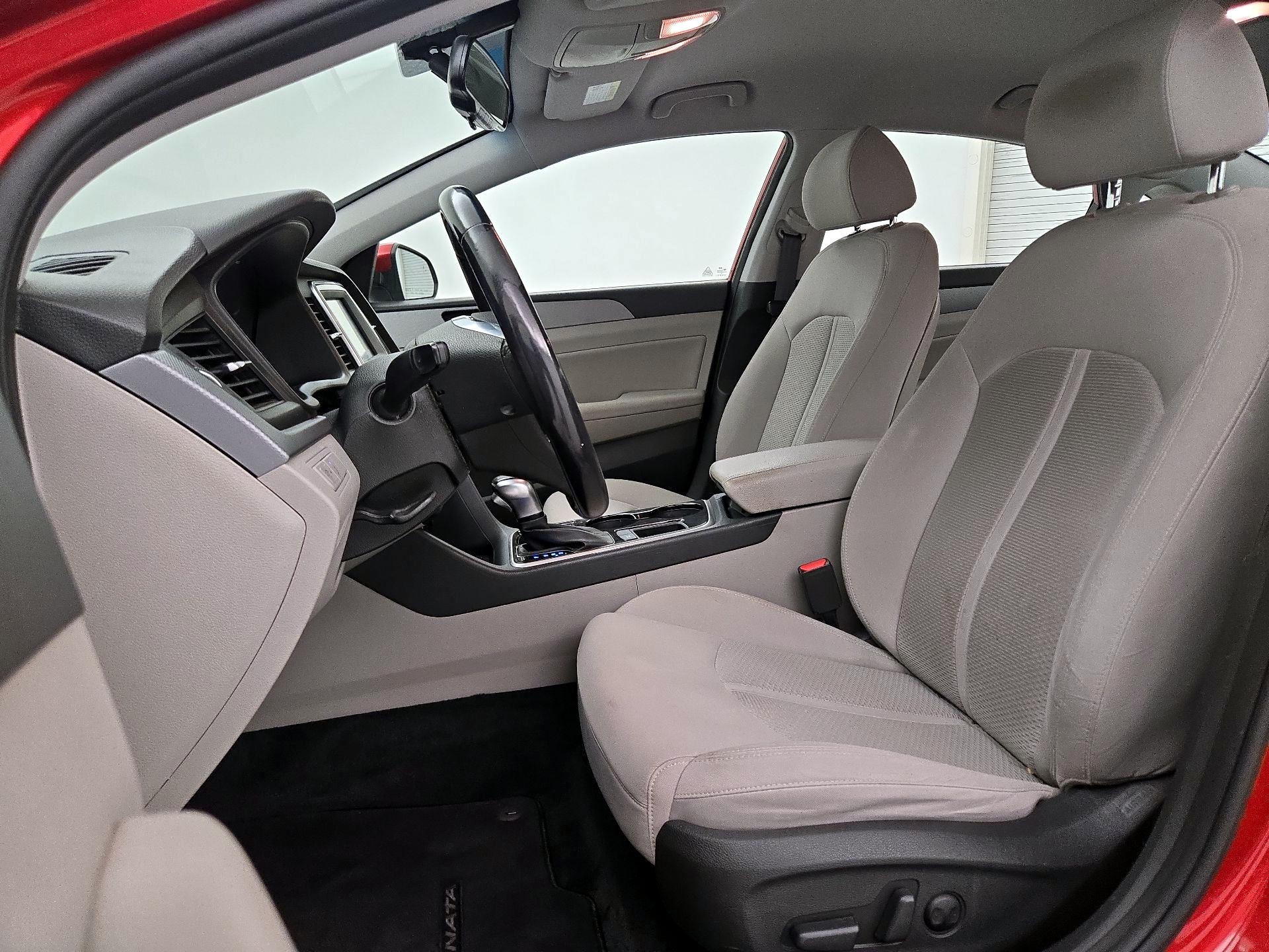 Thumbnail: 2019 Hyundai Sonata - 11