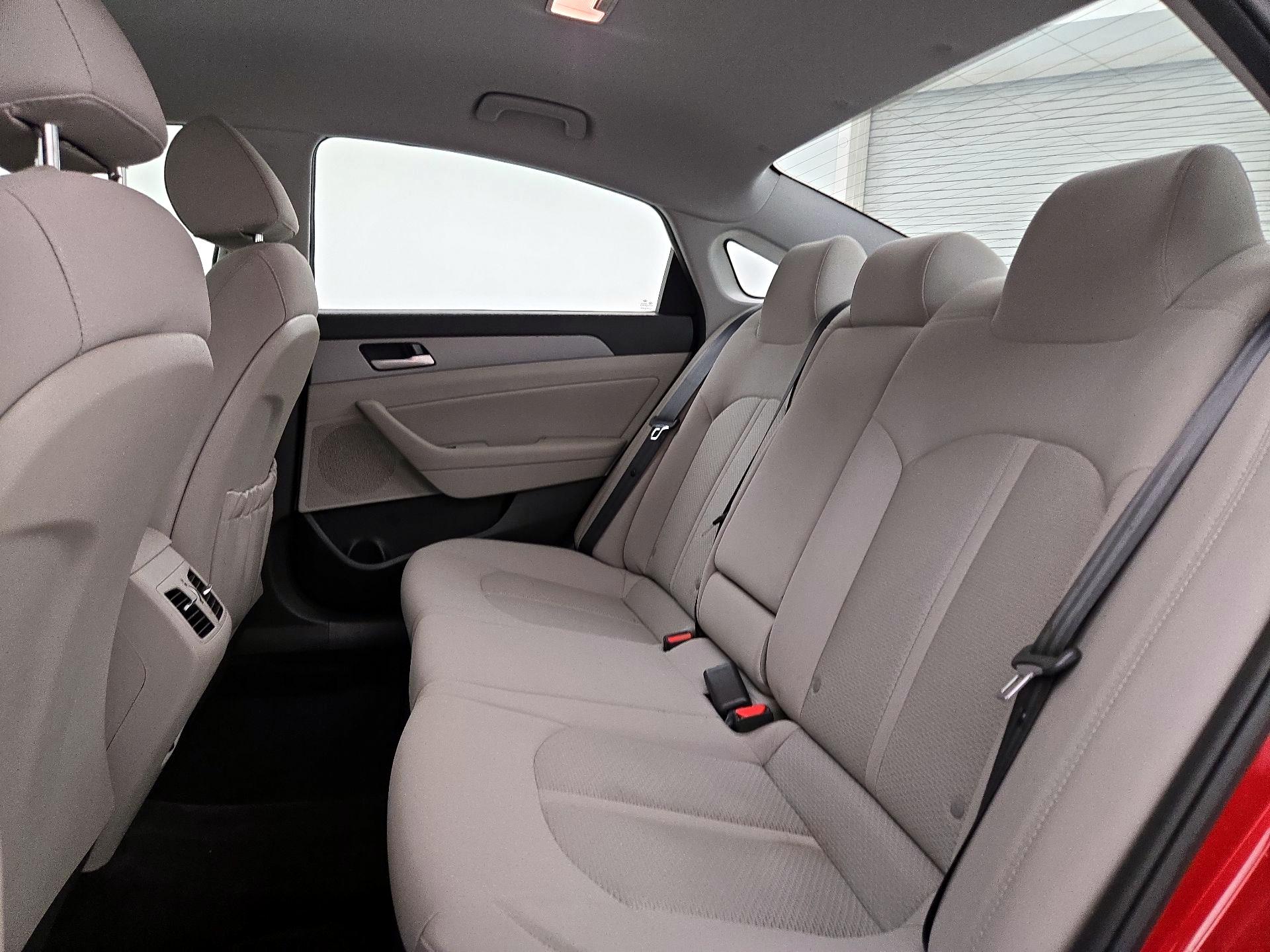 Thumbnail: 2019 Hyundai Sonata - 19