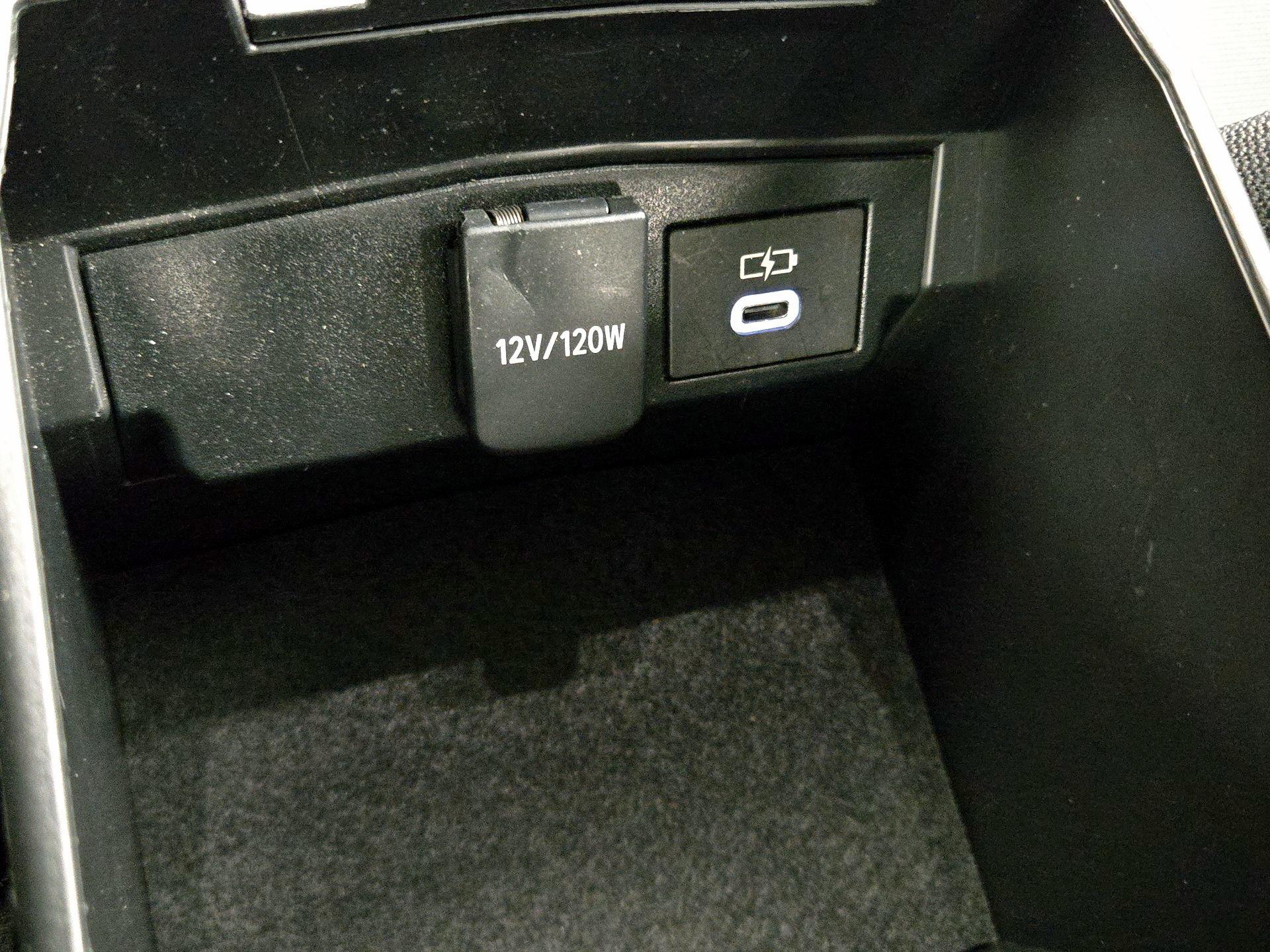 Thumbnail: 2024 Toyota Corolla - 18