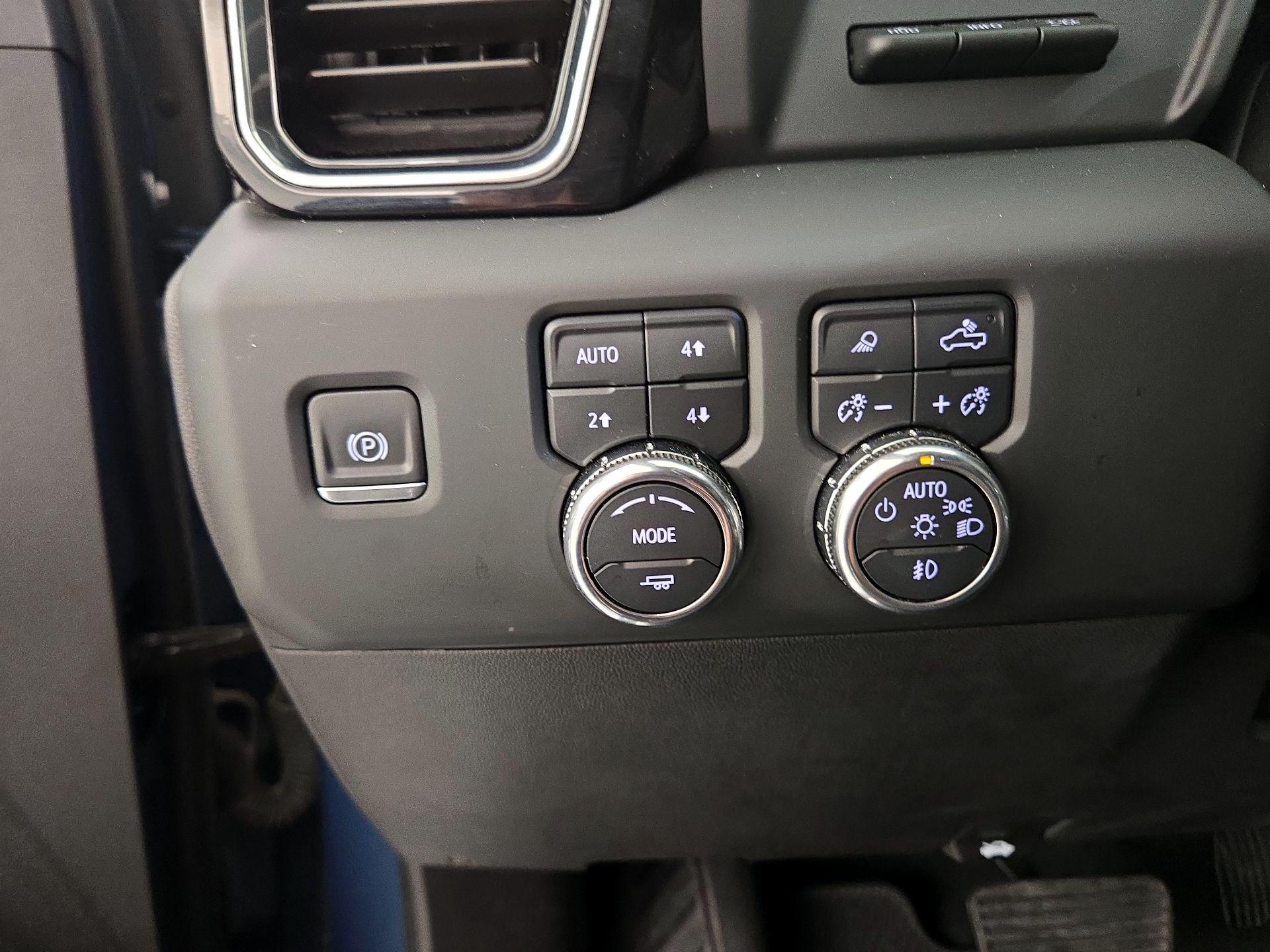 Thumbnail: 2024 GMC Sierra 2500 - 13