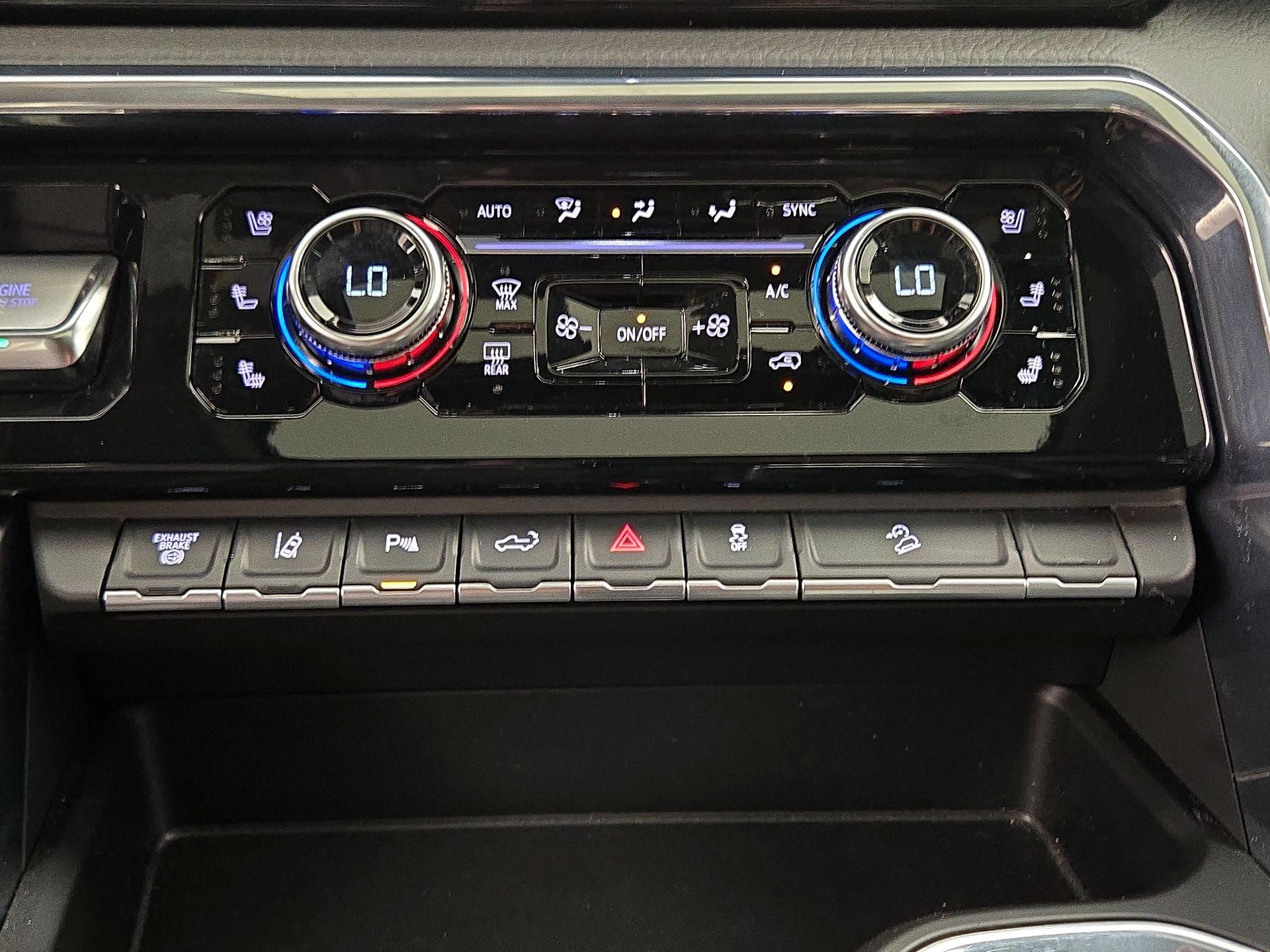 Thumbnail: 2024 GMC Sierra 2500 - 17