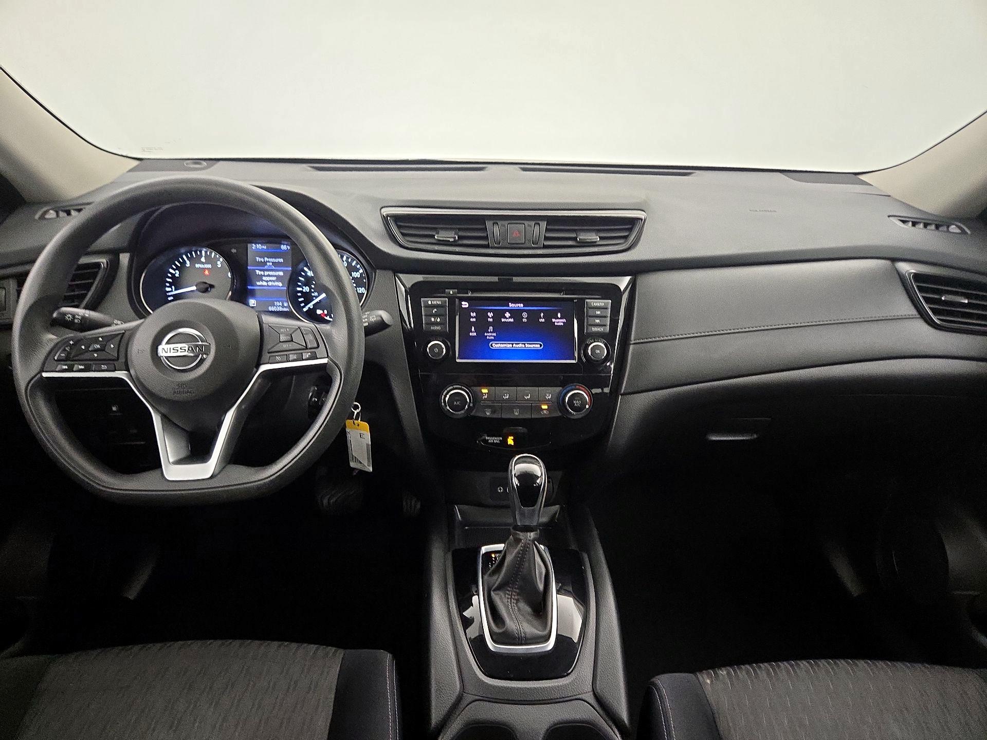 Thumbnail: 2018 Nissan Rogue - 9