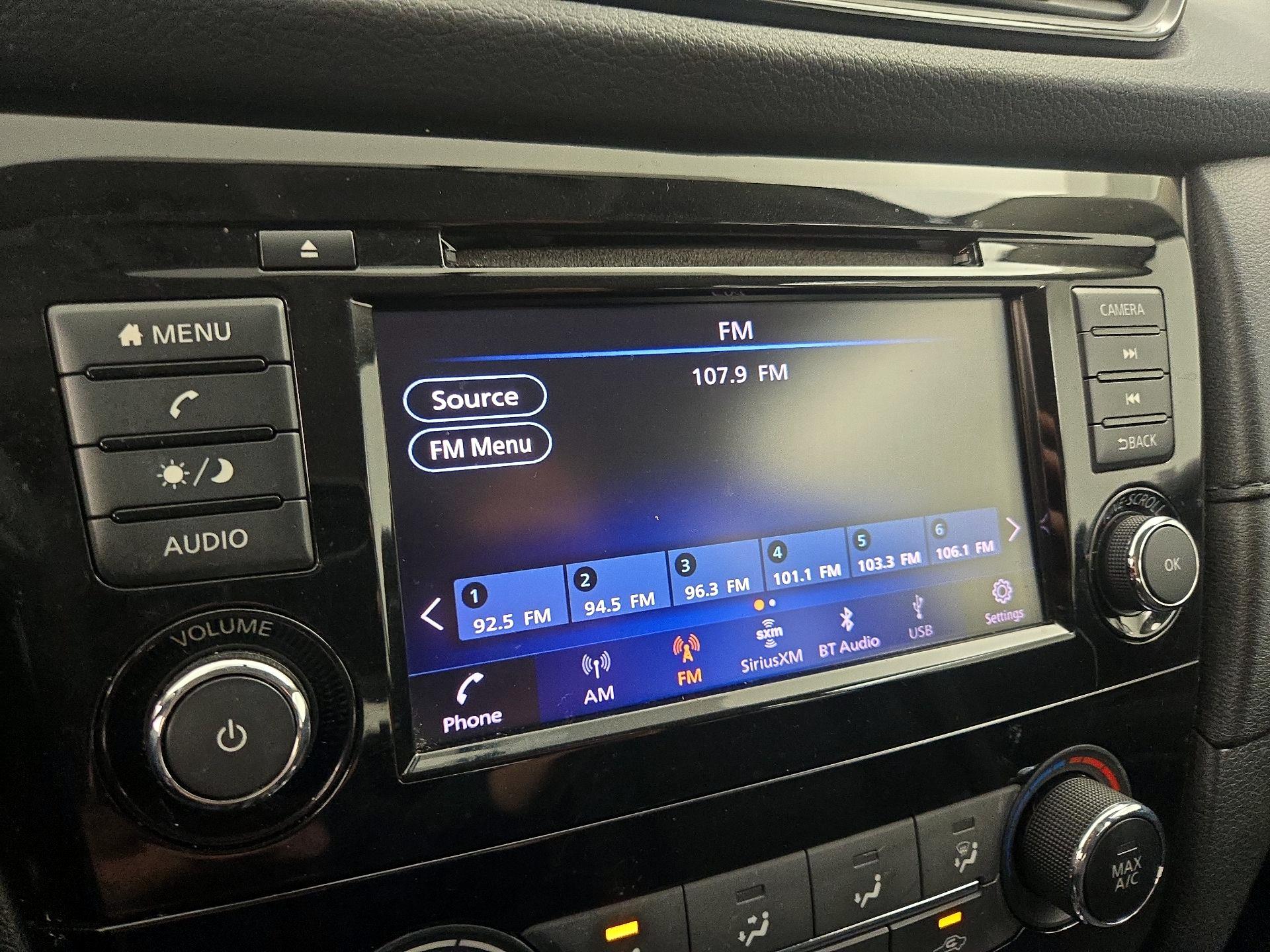 Thumbnail: 2018 Nissan Rogue - 15