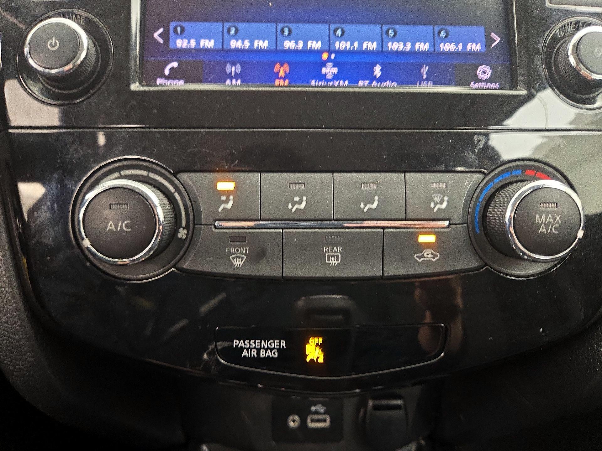 Thumbnail: 2018 Nissan Rogue - 16