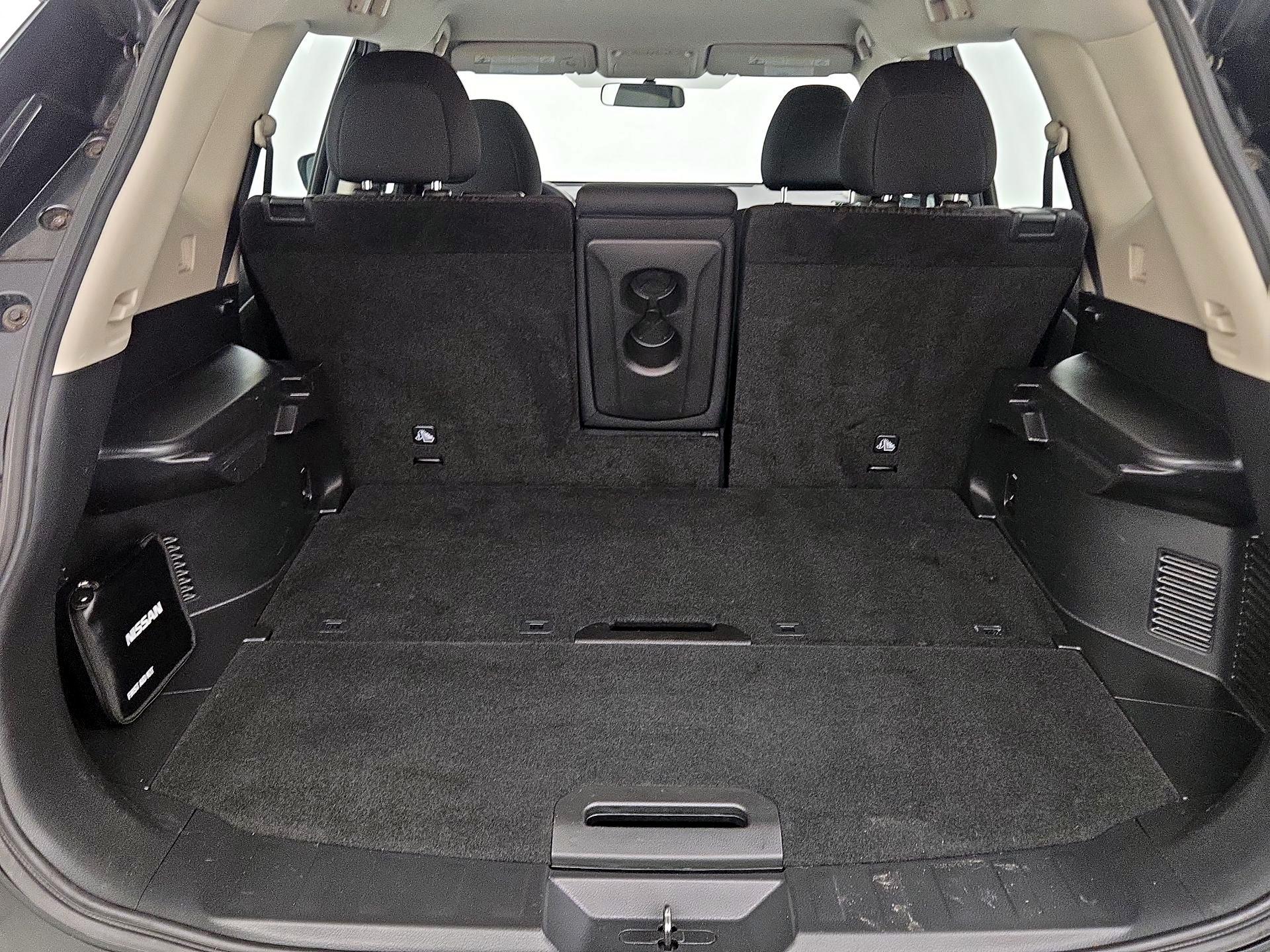 Thumbnail: 2018 Nissan Rogue - 20