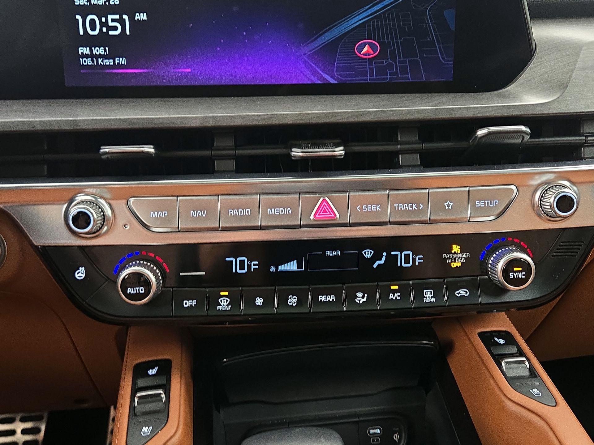 Thumbnail: 2023 Kia Telluride - 17