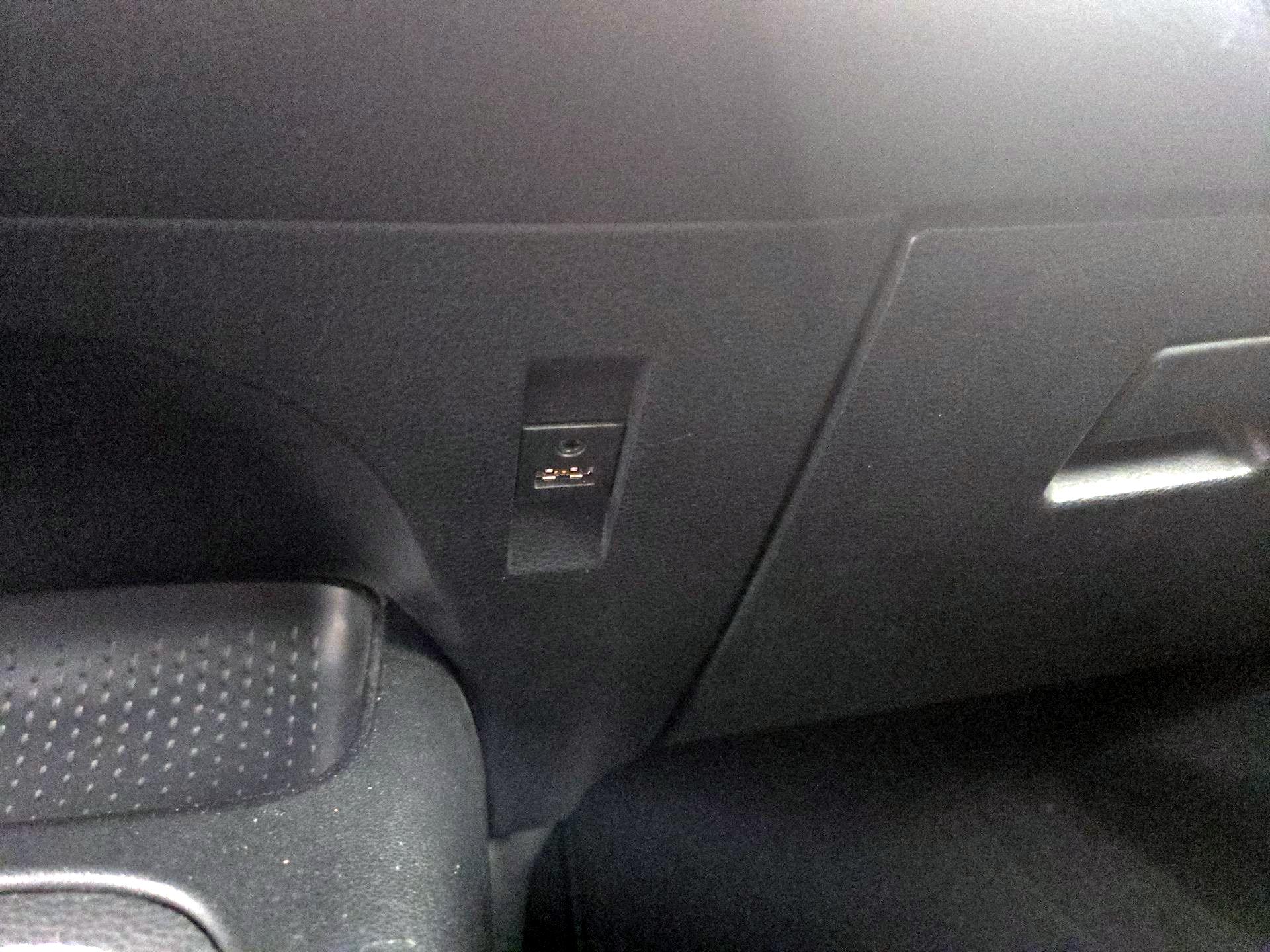 Thumbnail: 2019 Toyota Corolla - 18