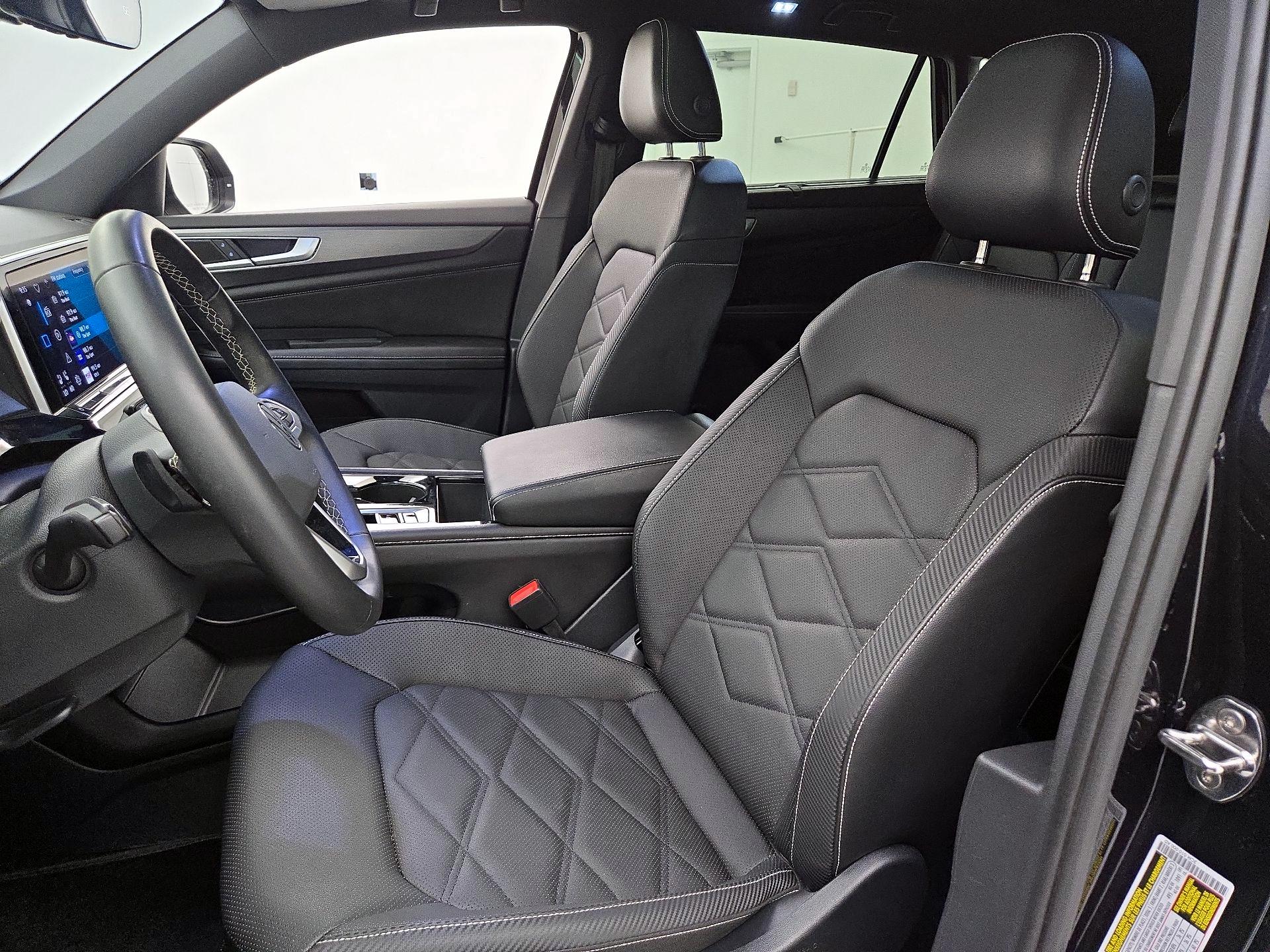 Thumbnail: 2024 Volkswagen Atlas - 11