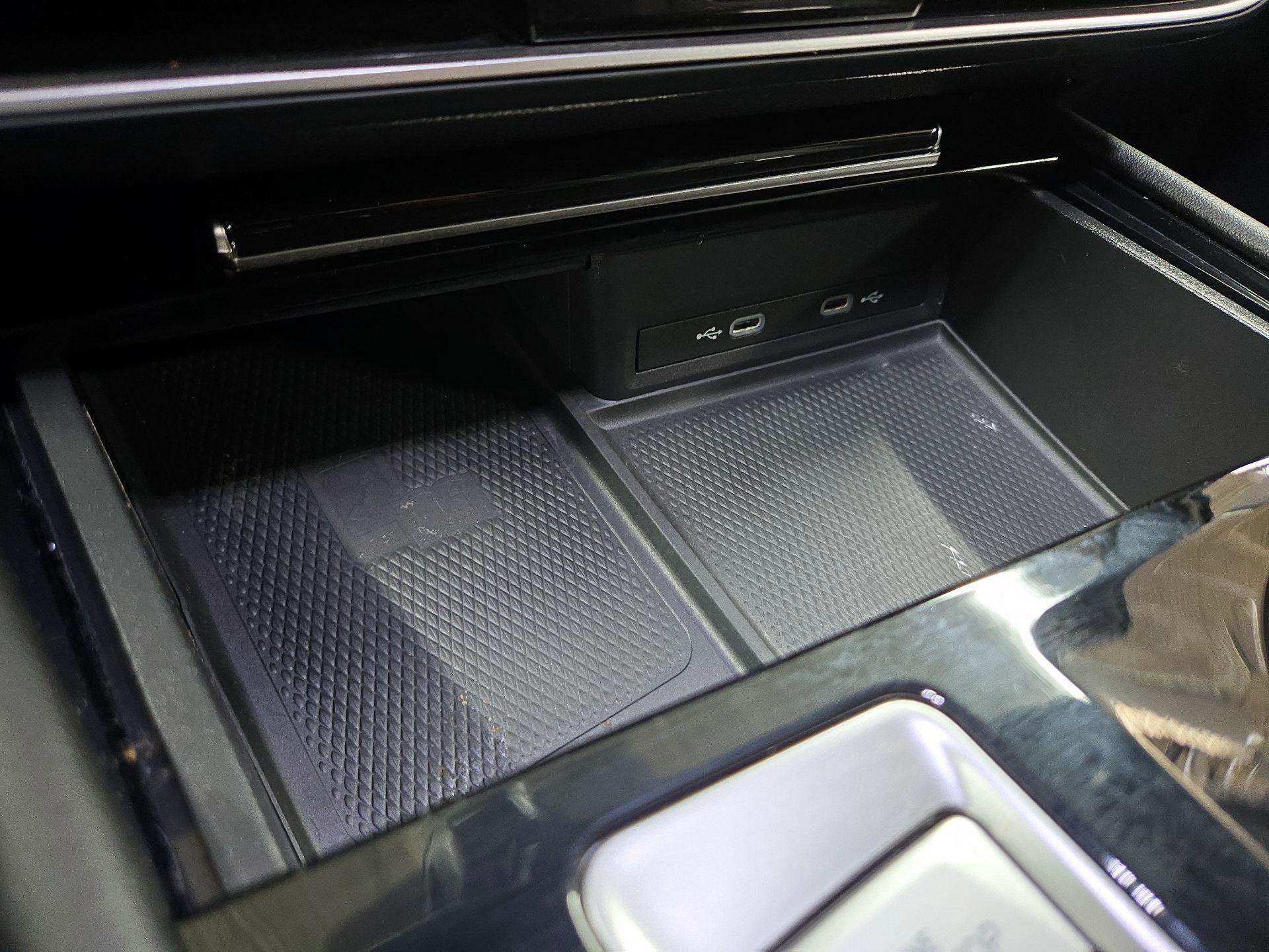 Thumbnail: 2024 Volkswagen Atlas - 18