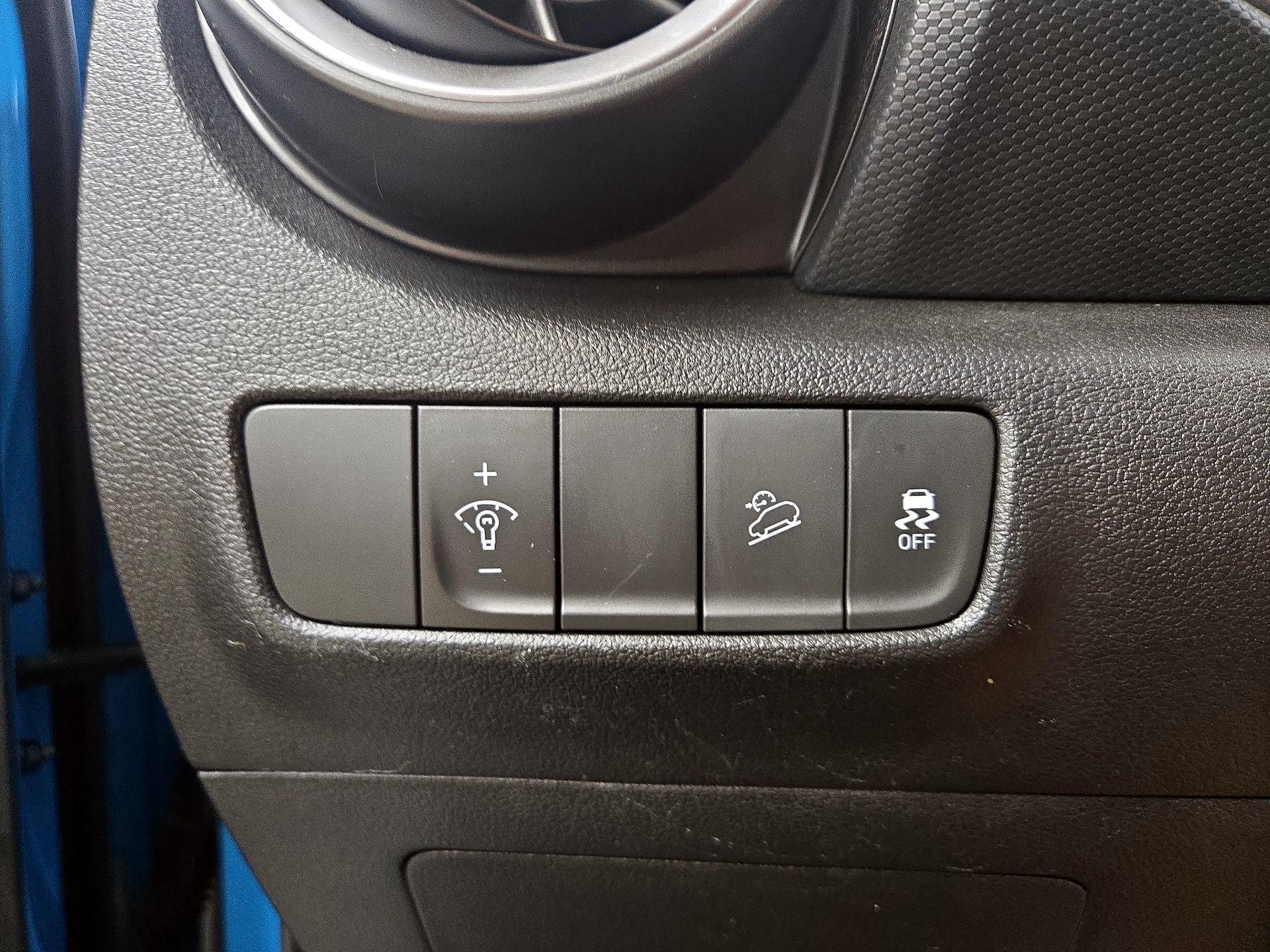 Thumbnail: 2023 Hyundai Kona - 13