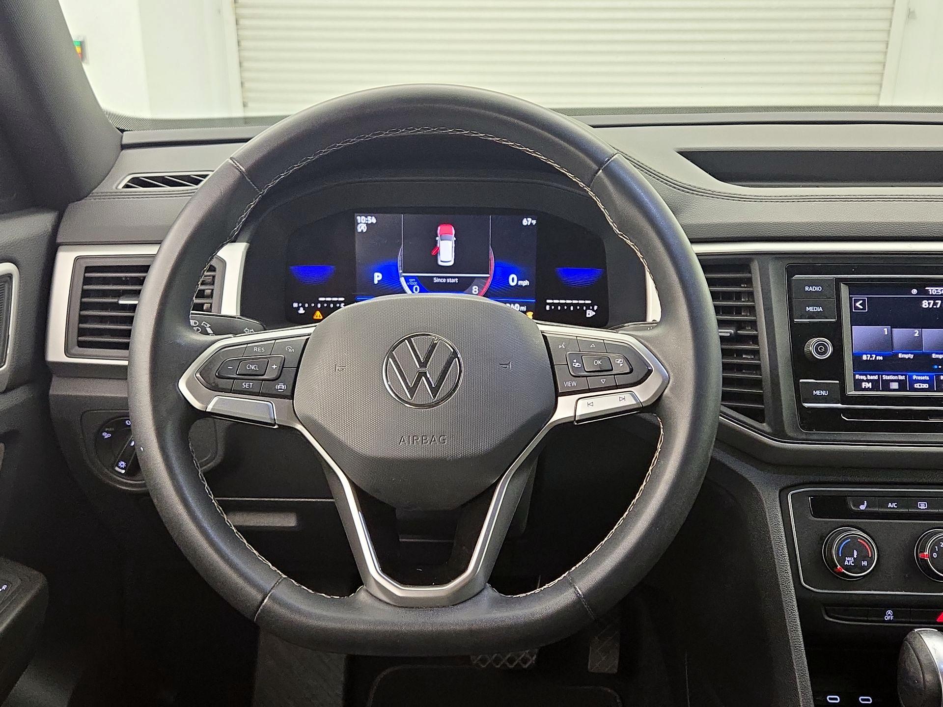 Thumbnail: 2022 Volkswagen Atlas - 10
