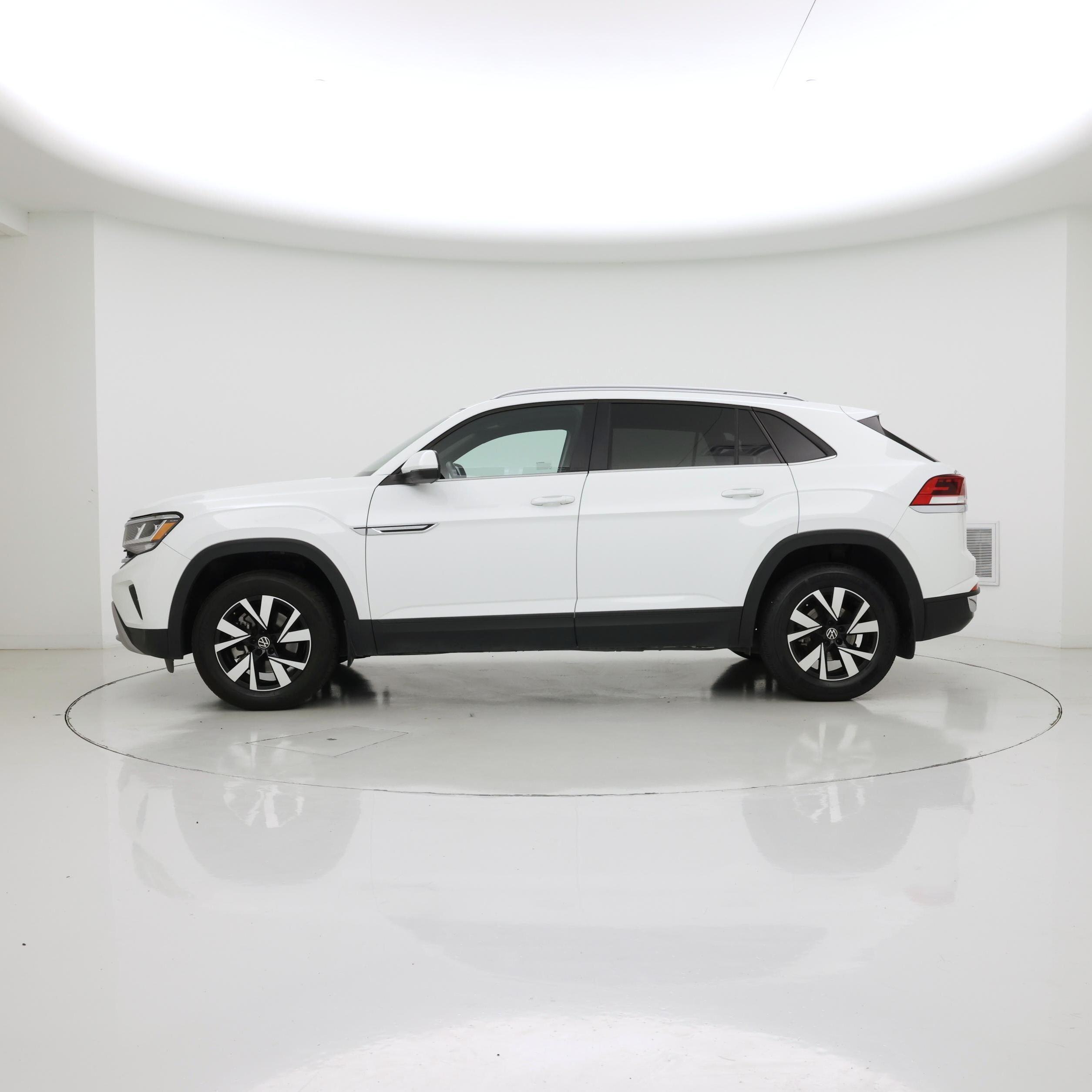 Thumbnail: 2022 Volkswagen Atlas - 3