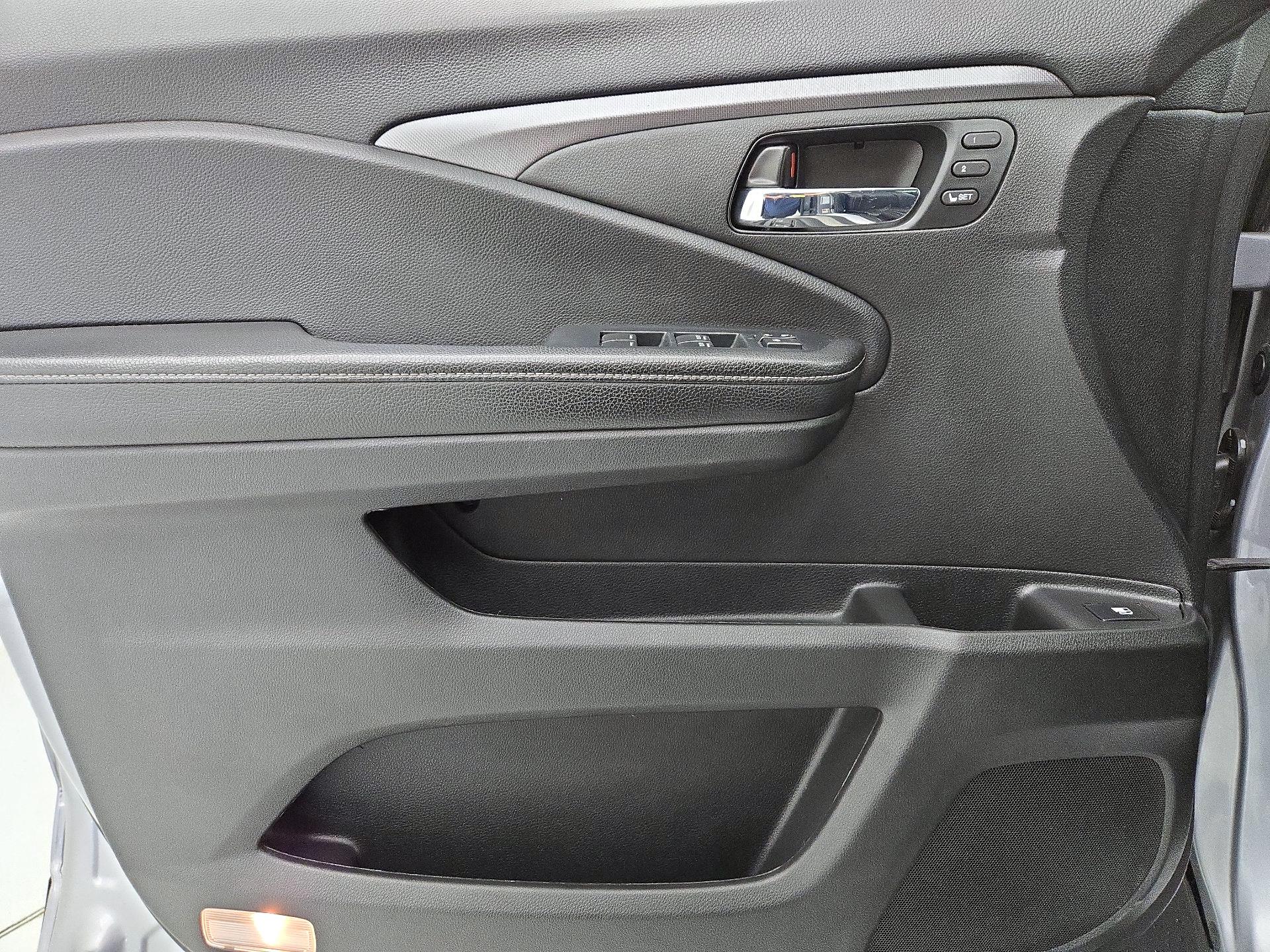 Thumbnail: 2023 Honda Ridgeline - 12