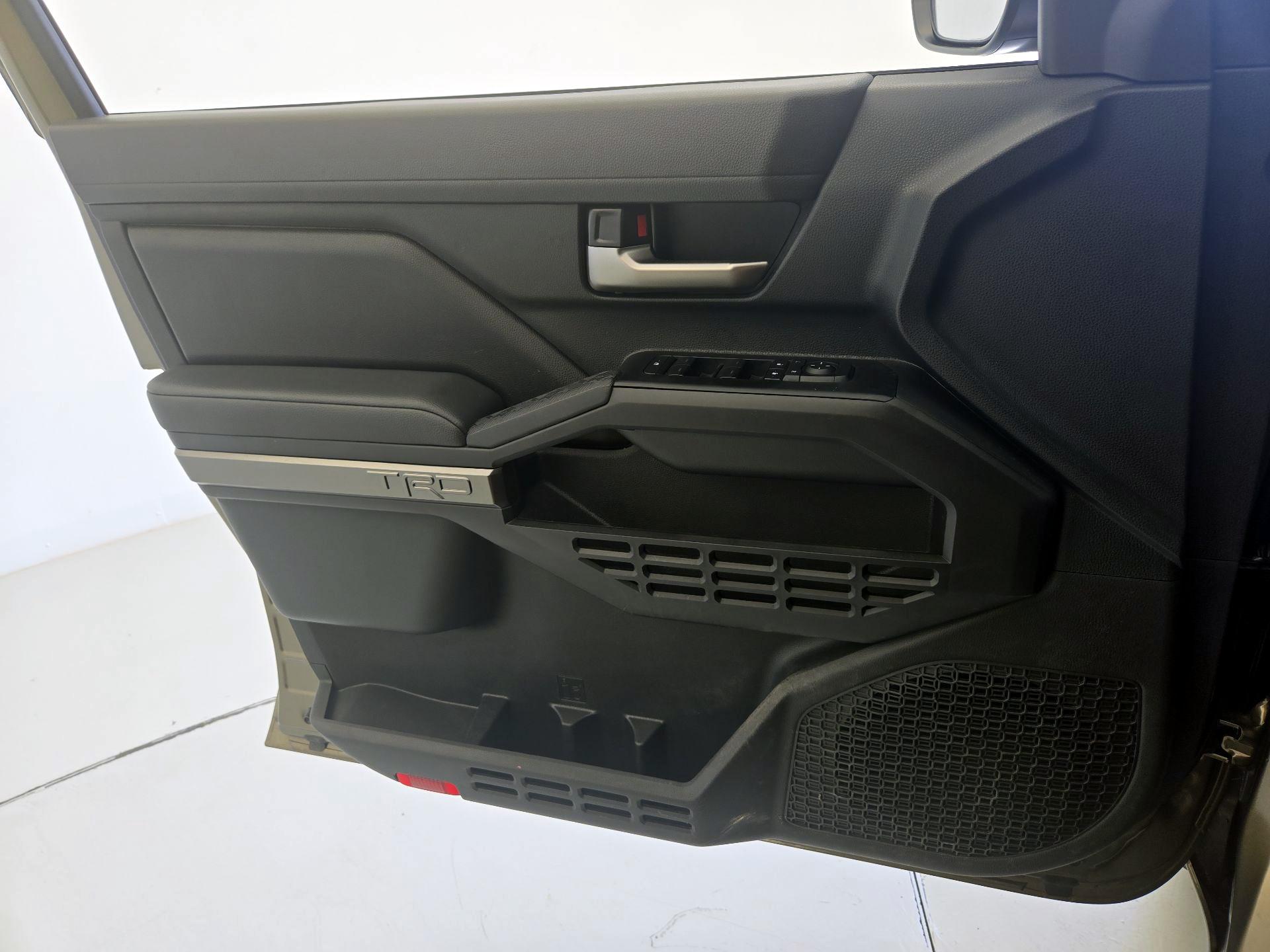 Thumbnail: 2025 Toyota Tacoma - 12