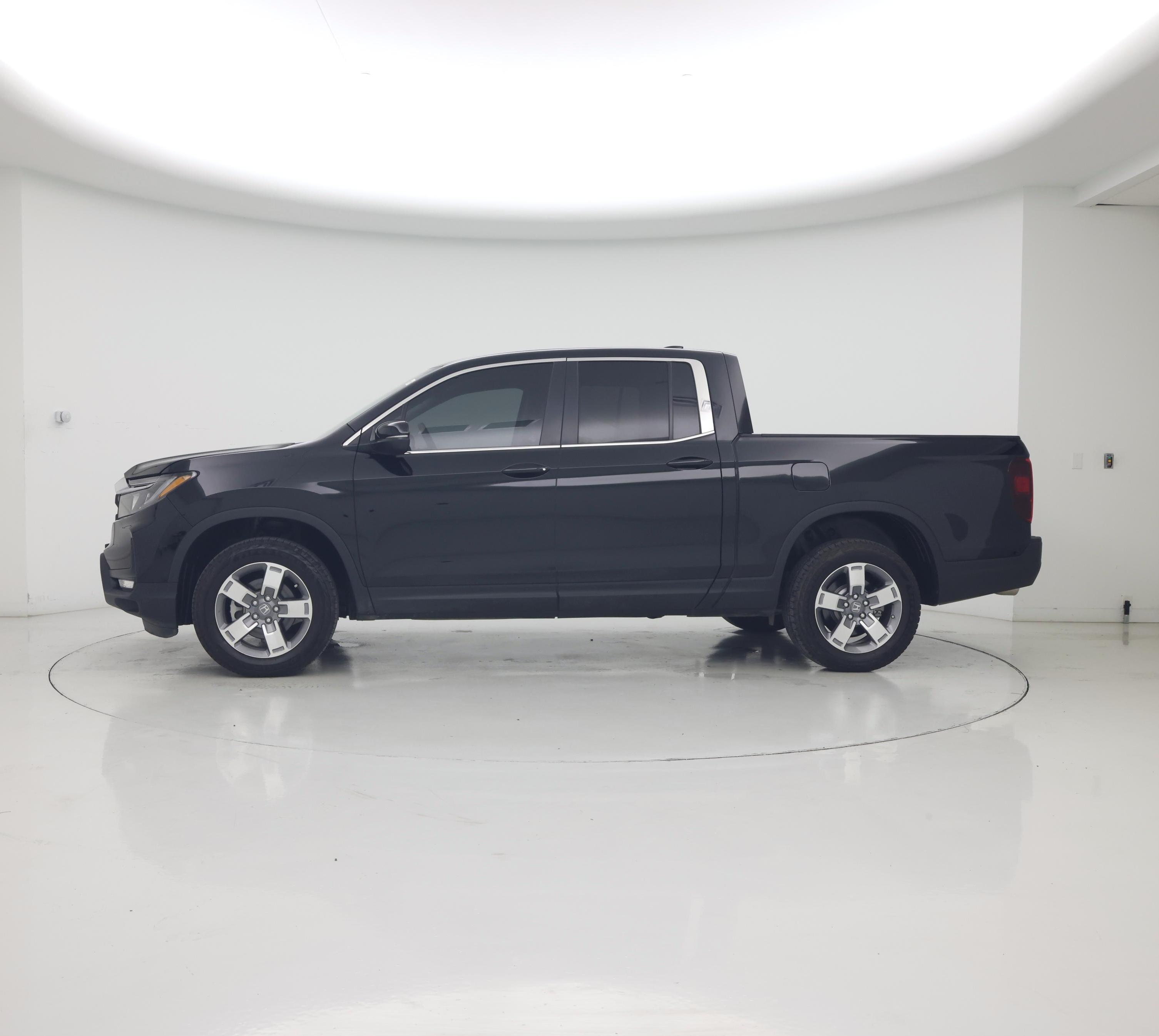 Thumbnail: 2025 Honda Ridgeline - 3