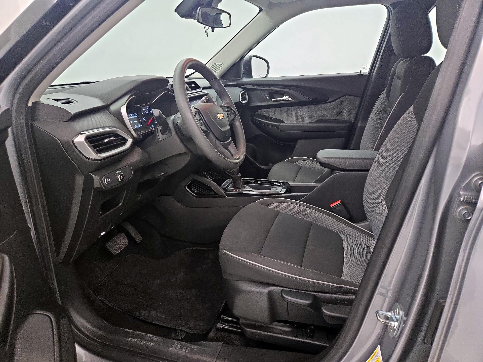 Thumbnail: 2023 Chevrolet TrailBlazer - 11