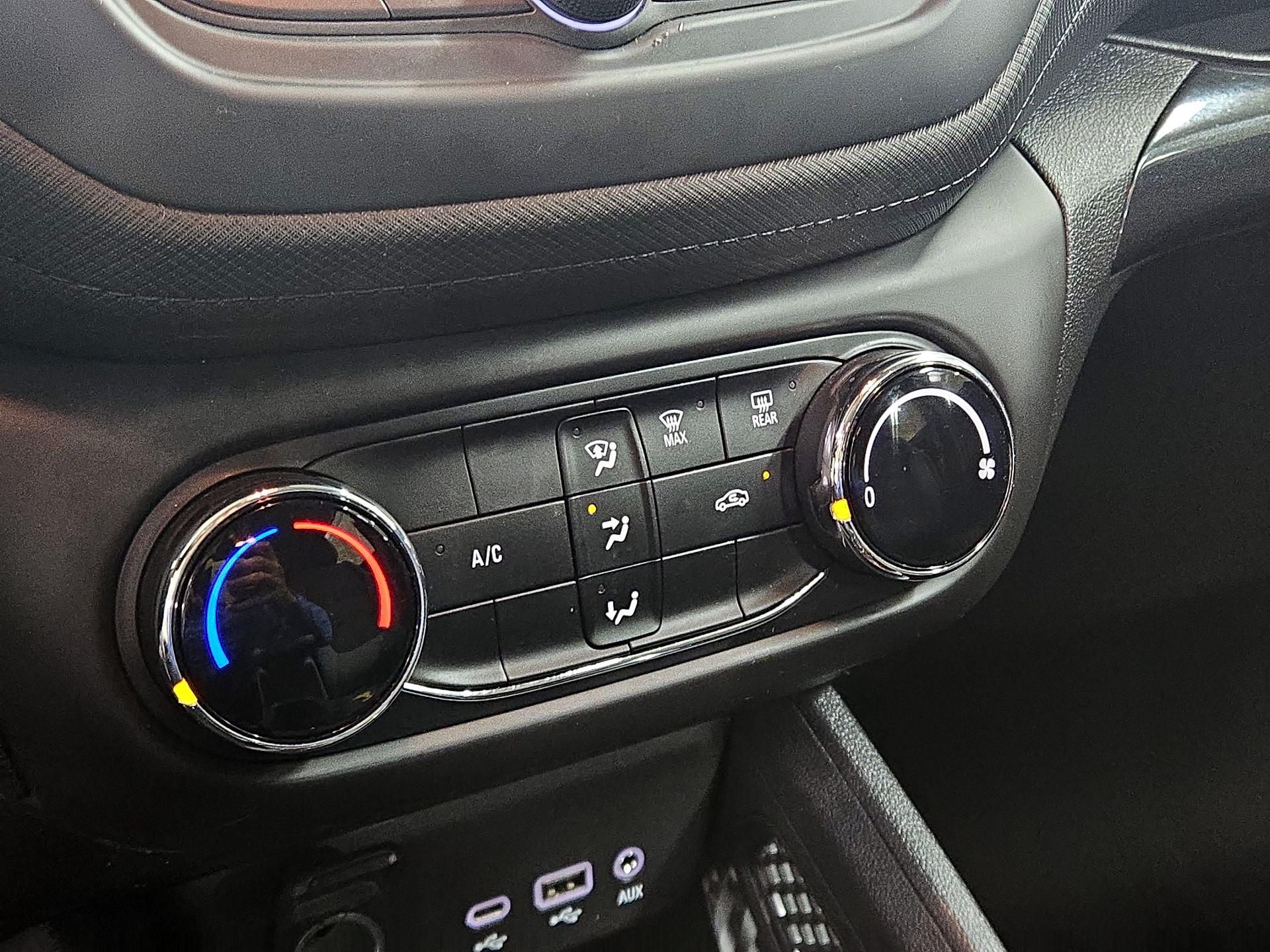 Thumbnail: 2023 Chevrolet TrailBlazer - 16