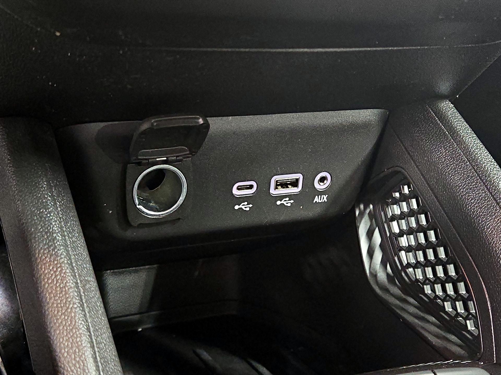 Thumbnail: 2023 Chevrolet TrailBlazer - 18